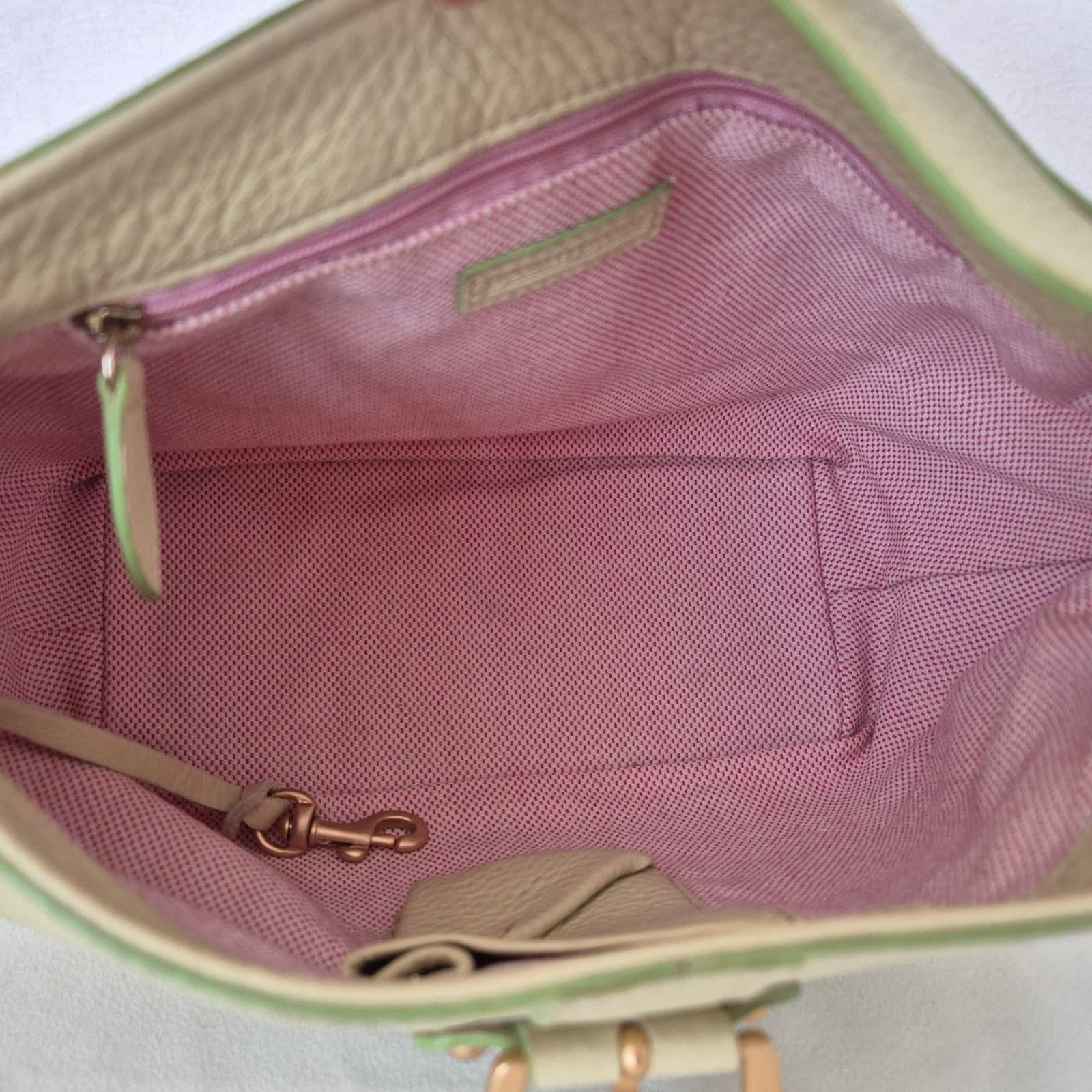 DOONEY & BOURKE Pebbled Leather Shoulder Bag Lime Green Buckle Closure - Thumbnail 10