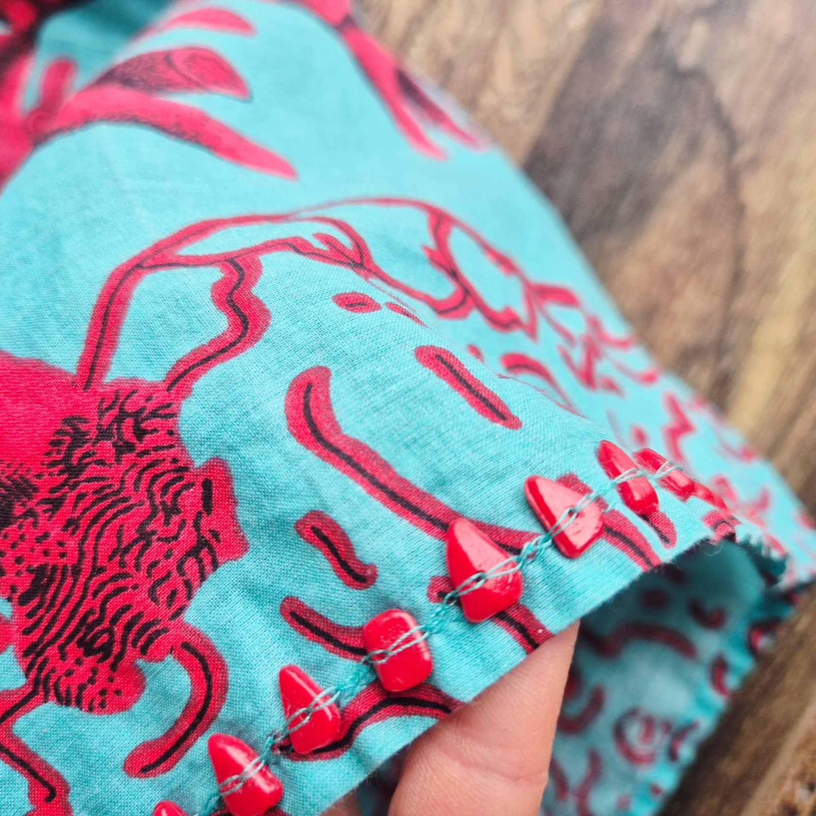 Soft Surroundings Seychelles Coral Embellished Coral-Fish Tunic Blouse Blue Sz.M - Thumbnail 10