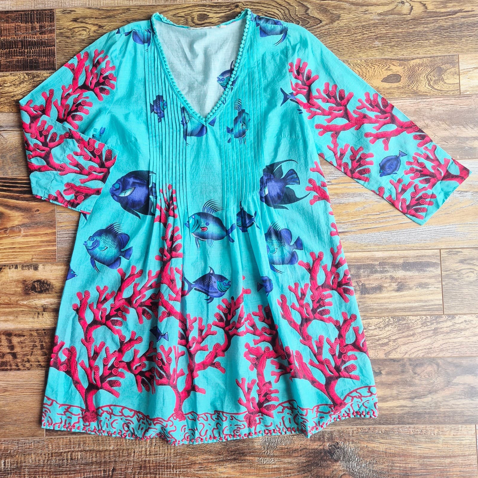 Soft Surroundings Seychelles Coral Embellished Coral-Fish Tunic Blouse Blue Sz.M - Thumbnail 2