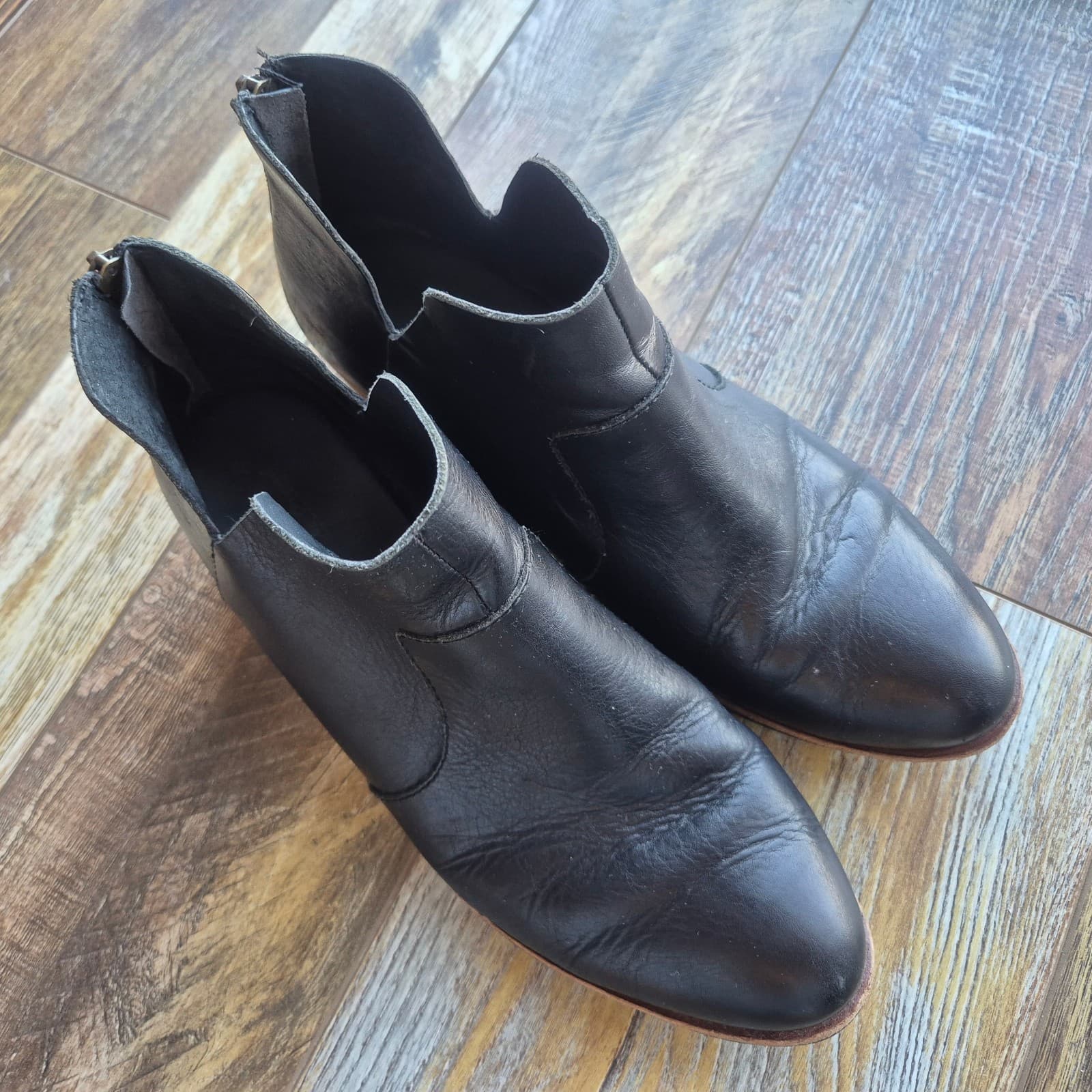 Kork-Ease Skye Black Leather Ankle Booties 1.5" Stacked-Heel Back Zipper US 10M - Thumbnail 4