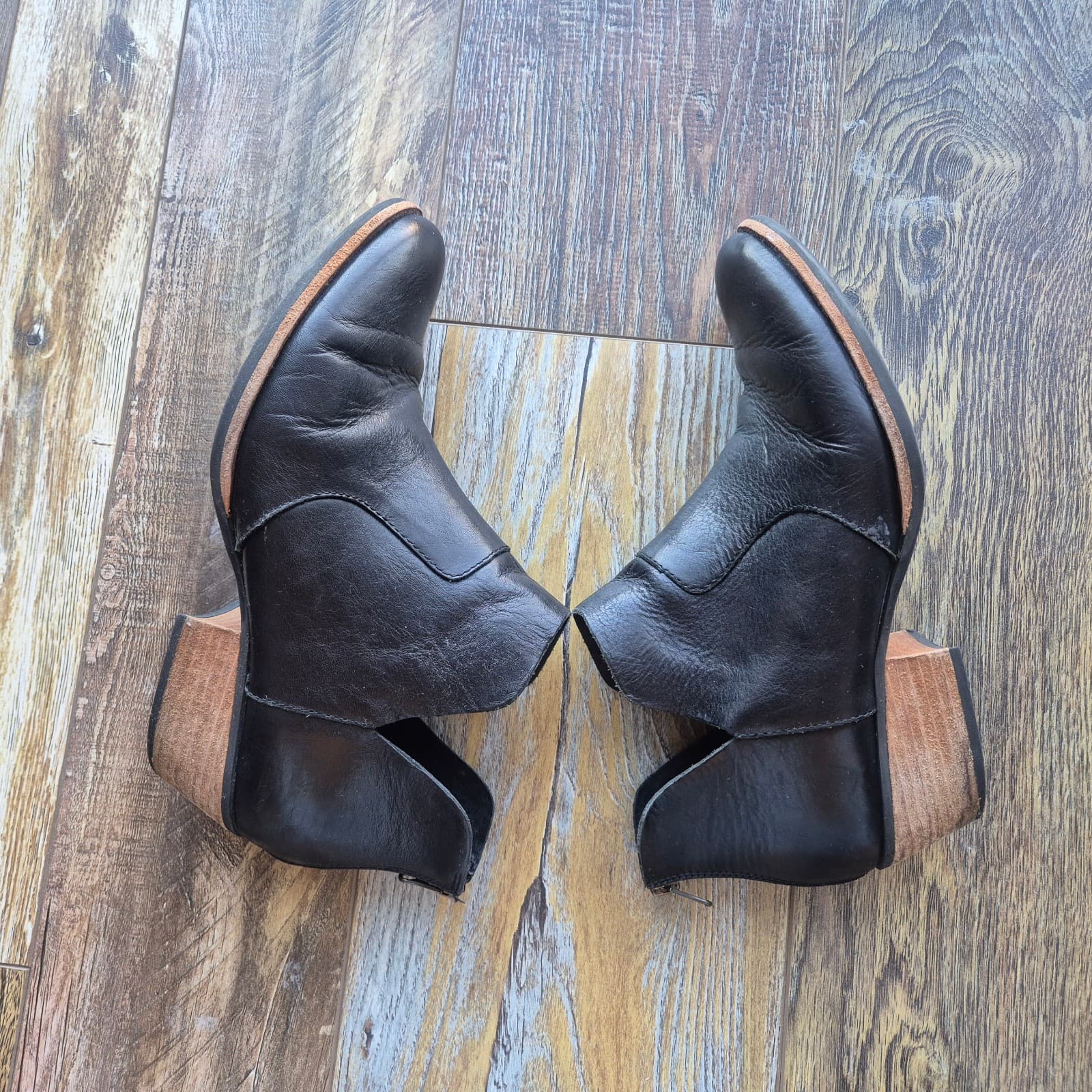Kork-Ease Skye Black Leather Ankle Booties 1.5" Stacked-Heel Back Zipper US 10M - Thumbnail 9