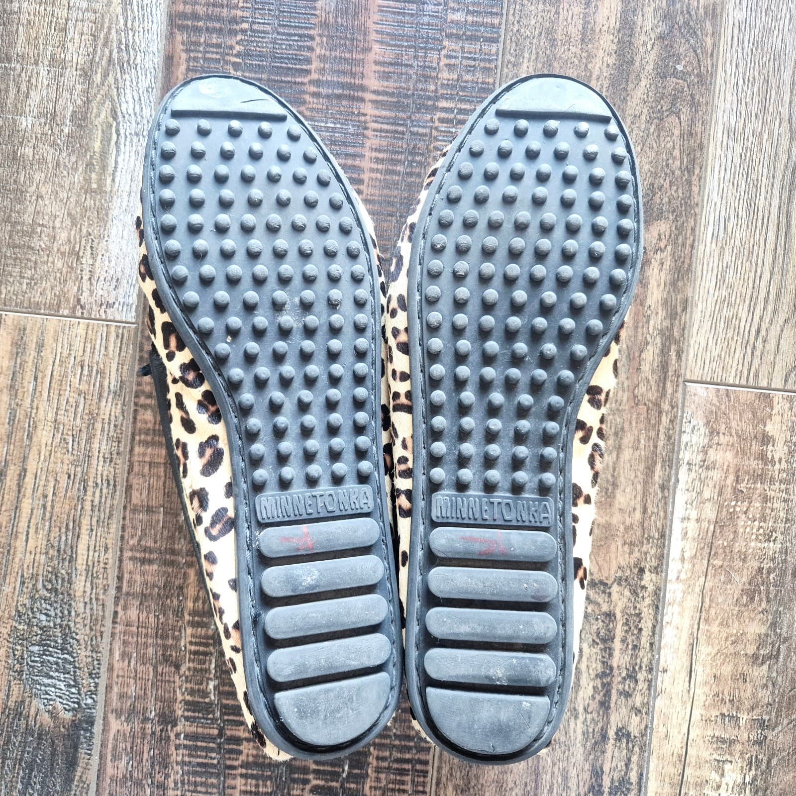 Minnetonka Leopard Leahter Dyed Calf Hair Moccasins Loafer Slip-On Women's US8 - Thumbnail 10