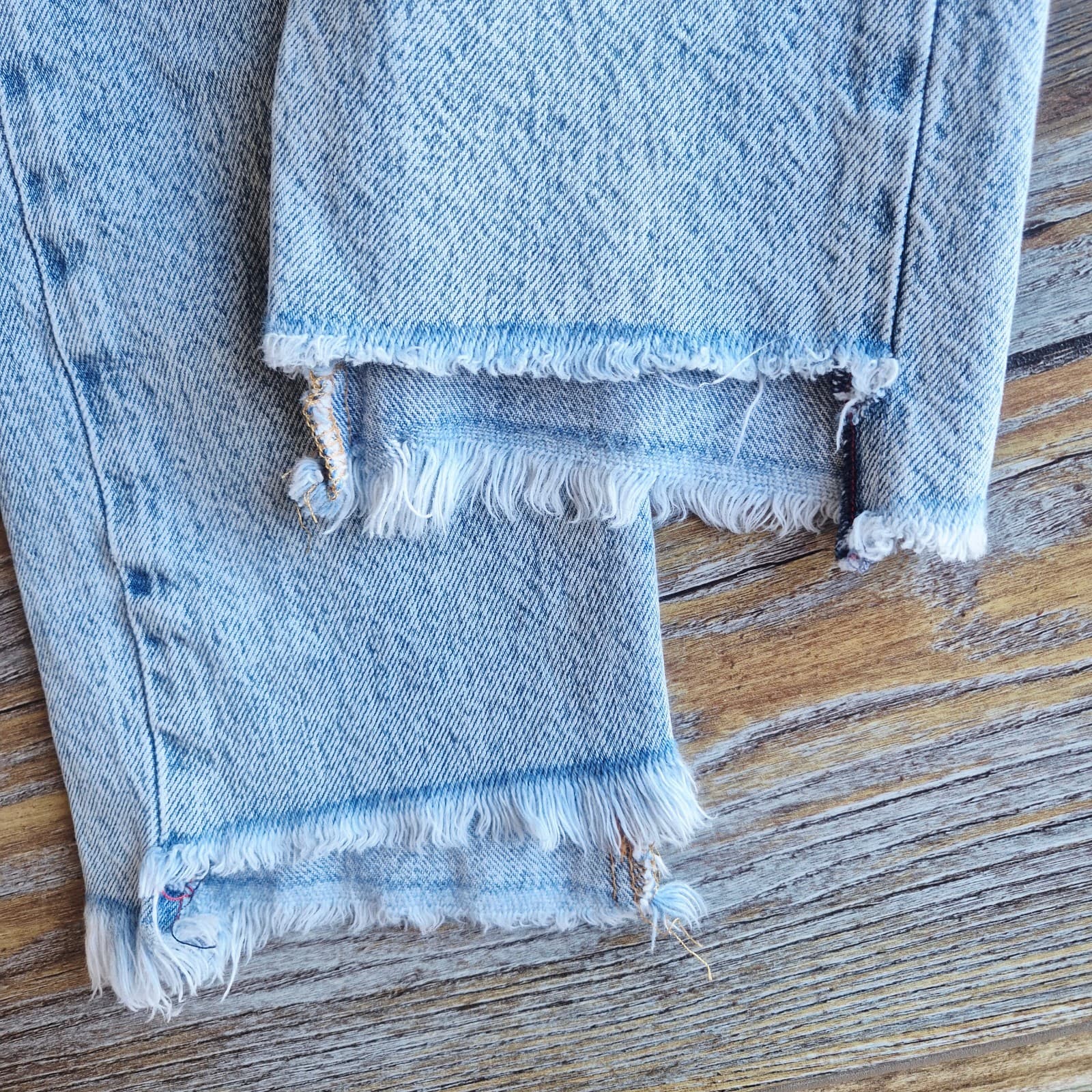 AO.LA Alice+Olivia Amazing High Rise Slim Girlfriend Jeans Frayed Light Wash 25 - Thumbnail 6