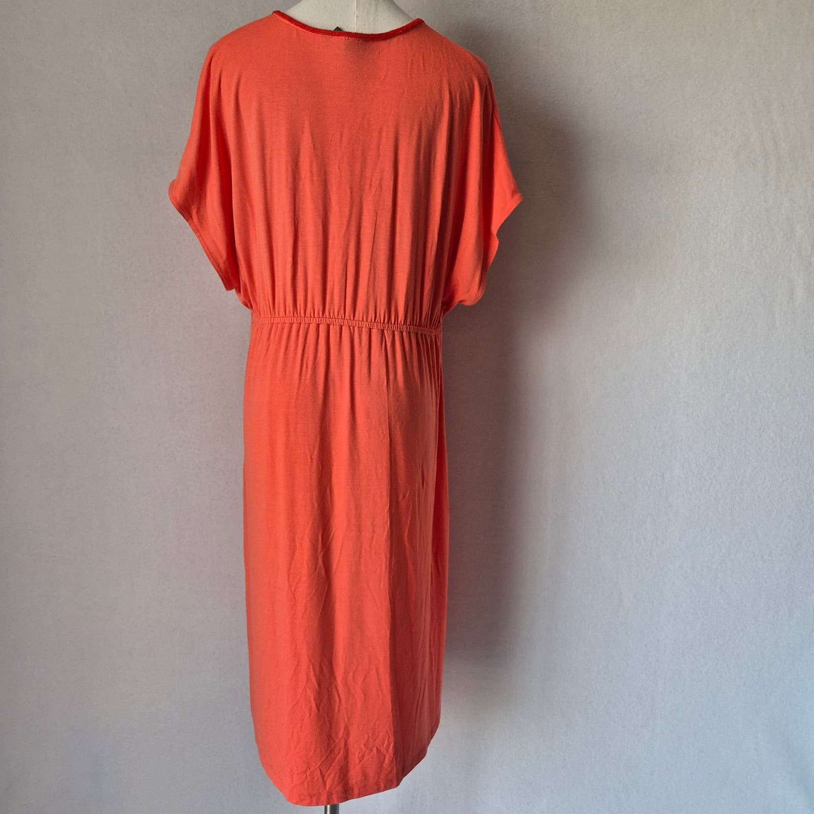 Tommy Bahama Beaded Neck-Line Beach Resort Midi Dress Stretch Jersey Orange Sz.L - Thumbnail 4