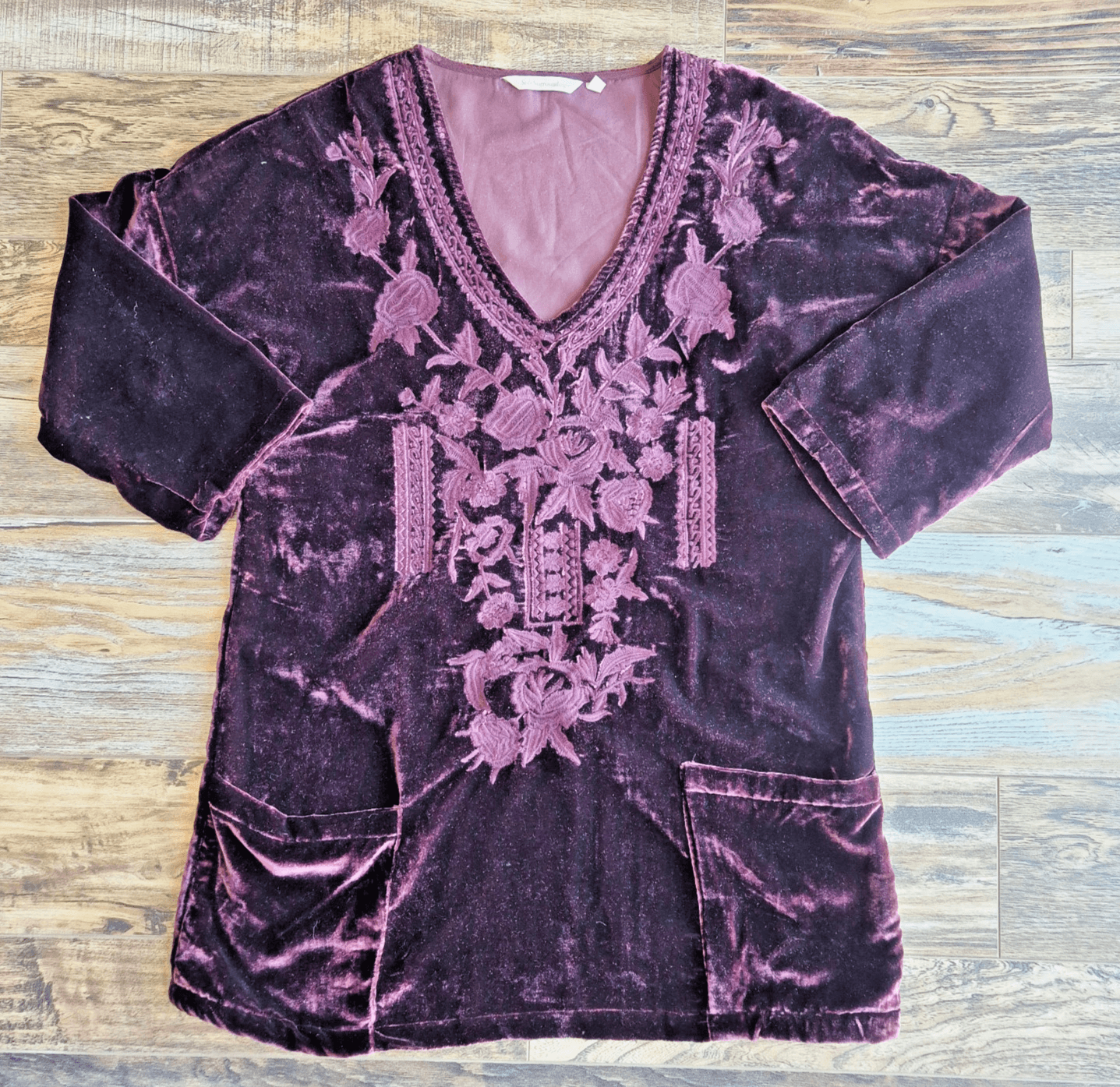 Soft Surroundings Floral Embroidered Velvet Tunic Blouse Pocket Burgundy Size M - Thumbnail 4