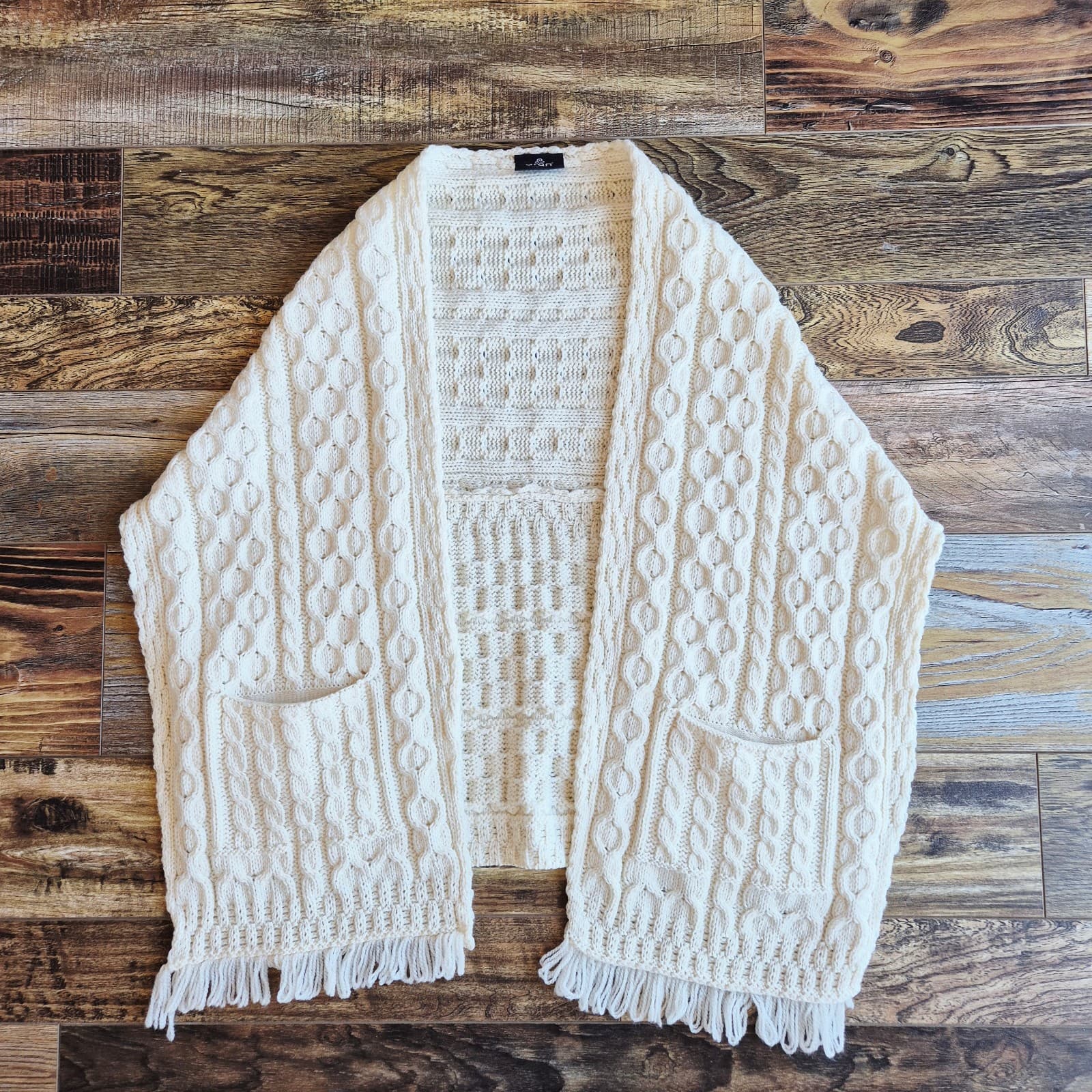 Aran Woollen Mills Ireland Shannon Throwover Merino Wool Cable Knit Wrap Pocket - Thumbnail 5