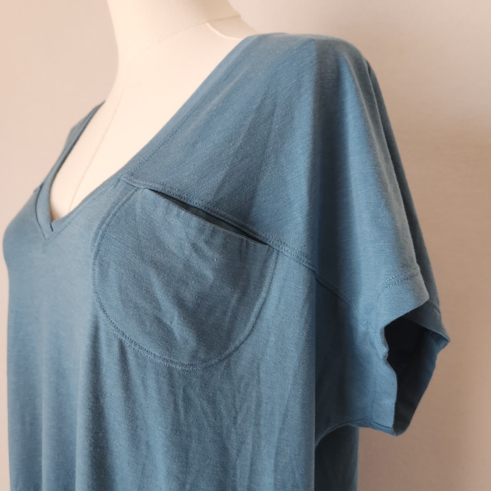 Title Nine Hiolani V Neck T-Shirt Dress Cap Sleeve Pocket Knit Blue Green Sz.L - Thumbnail 3