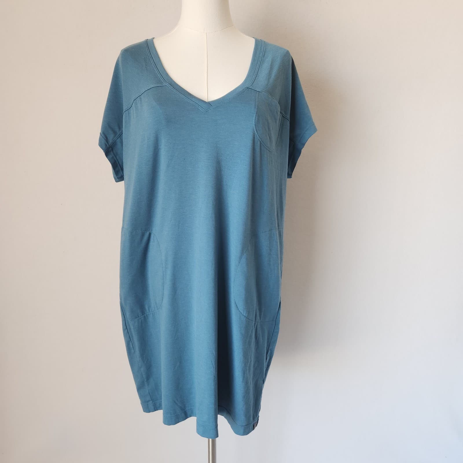 Title Nine Hiolani V Neck T-Shirt Dress Cap Sleeve Pocket Knit Blue Green Sz.L - Thumbnail 2