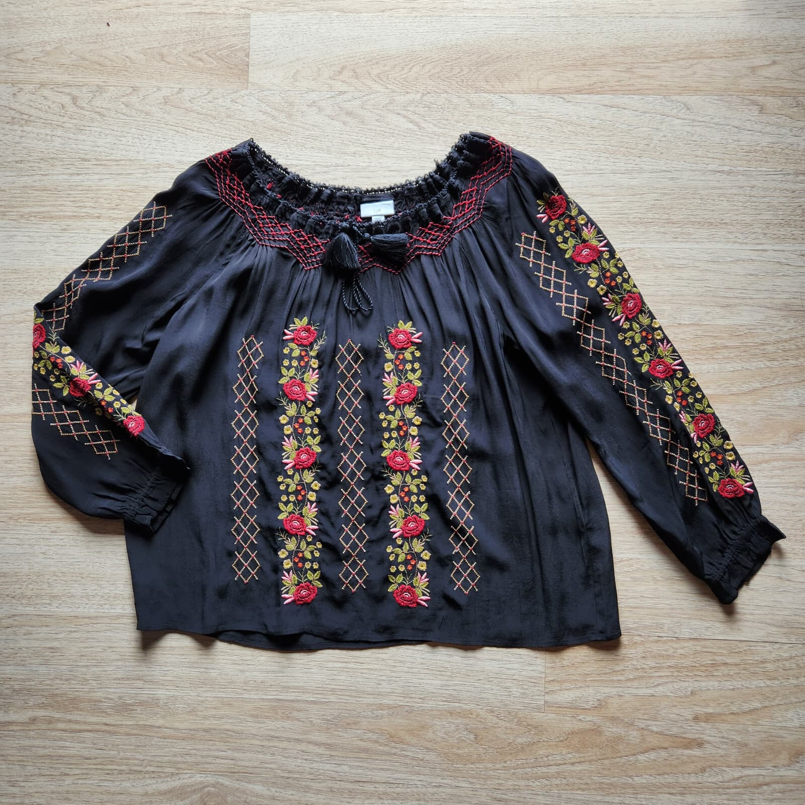 J.Jill Embroidered Floral Boho Tassel Tunic Blouse Long Sleeve Rayon Black Sz.L - Thumbnail 3