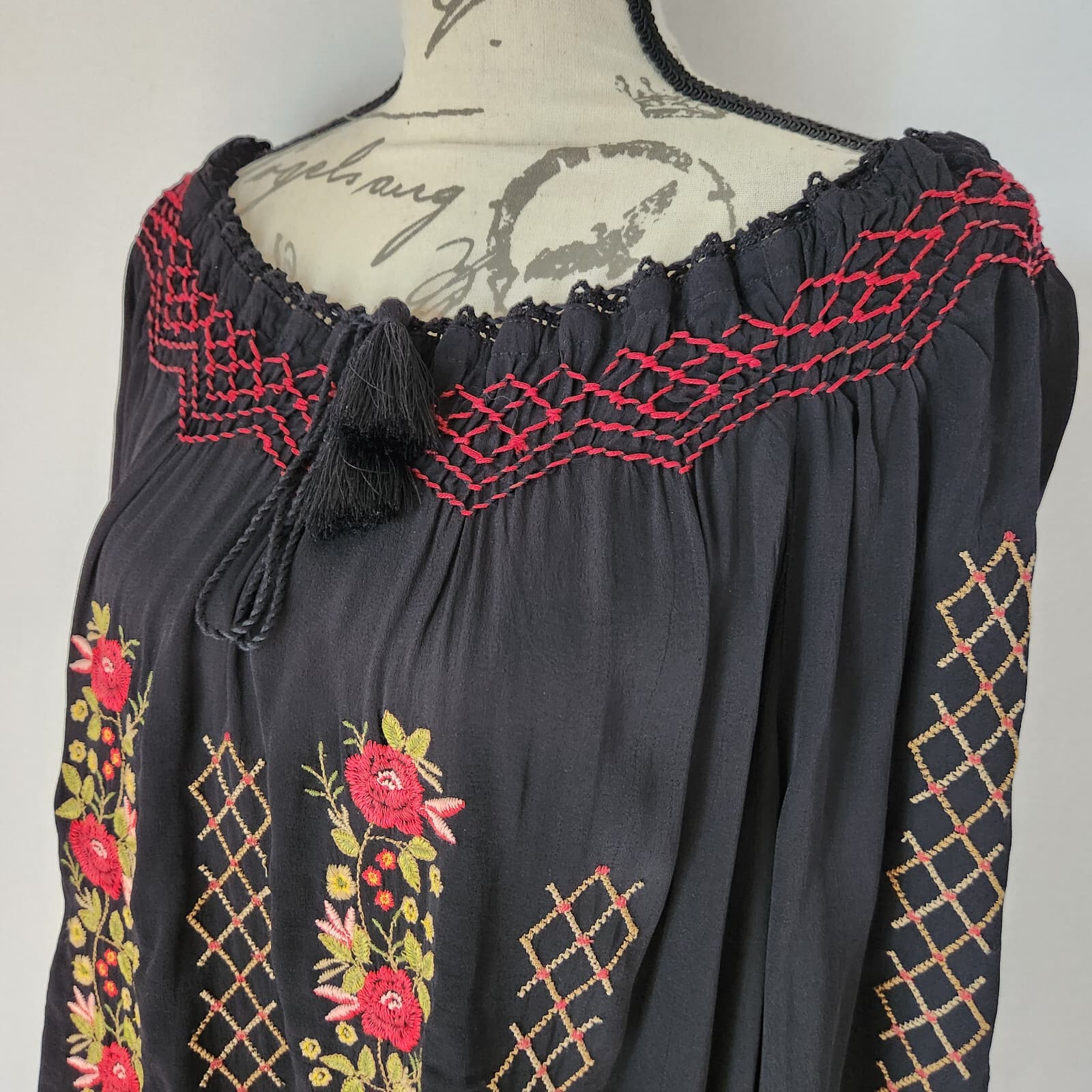 J.Jill Embroidered Floral Boho Tassel Tunic Blouse Long Sleeve Rayon Black Sz.L - Thumbnail 4