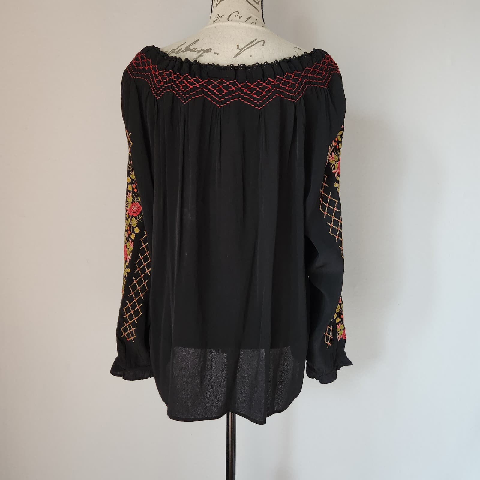 J.Jill Embroidered Floral Boho Tassel Tunic Blouse Long Sleeve Rayon Black Sz.L - Thumbnail 6