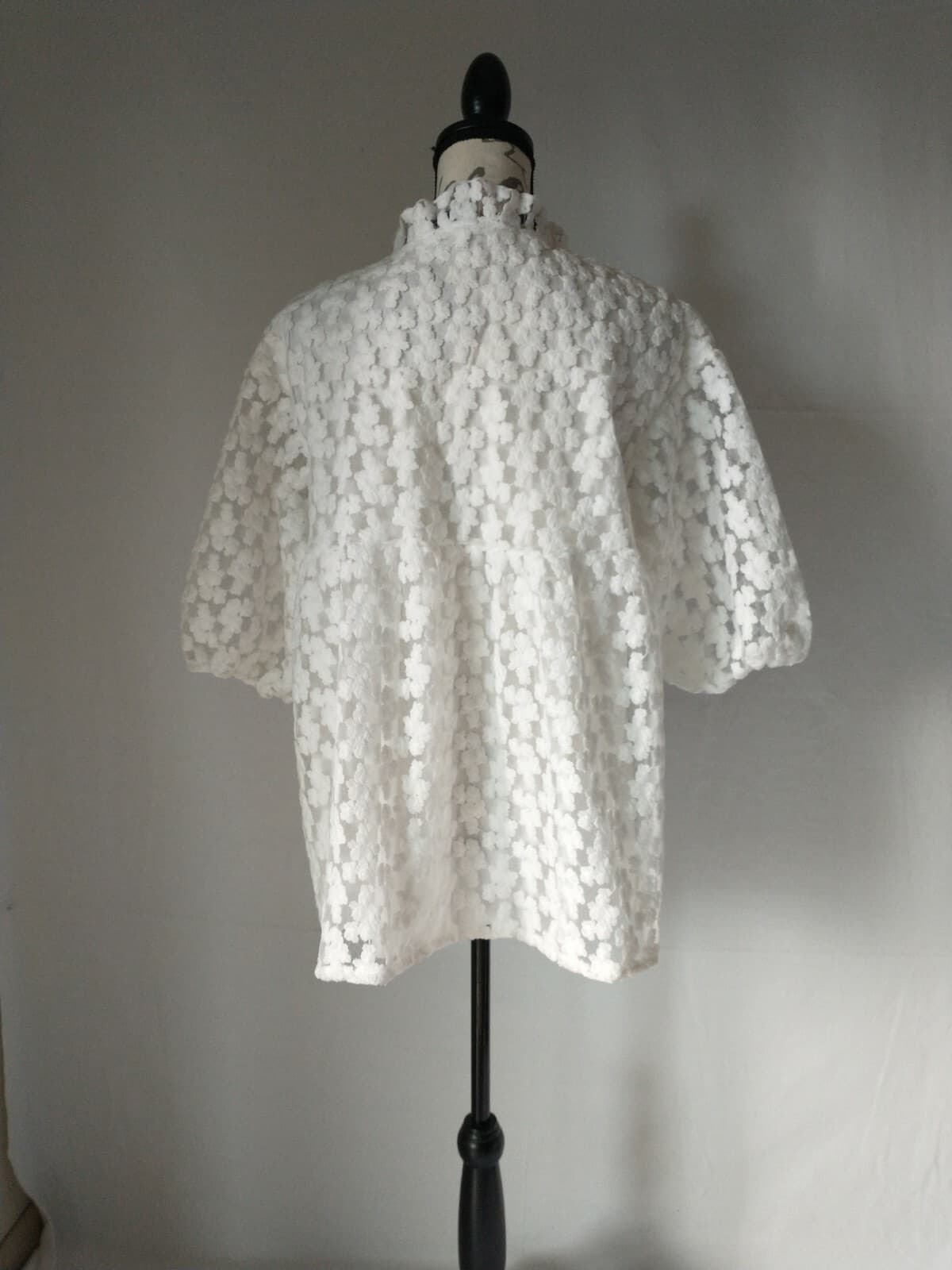 NWT Marc NY Andrew Marc Embroidered Lace Tunic Top 3/4 Puff Sleeve White S $69 - Thumbnail 5