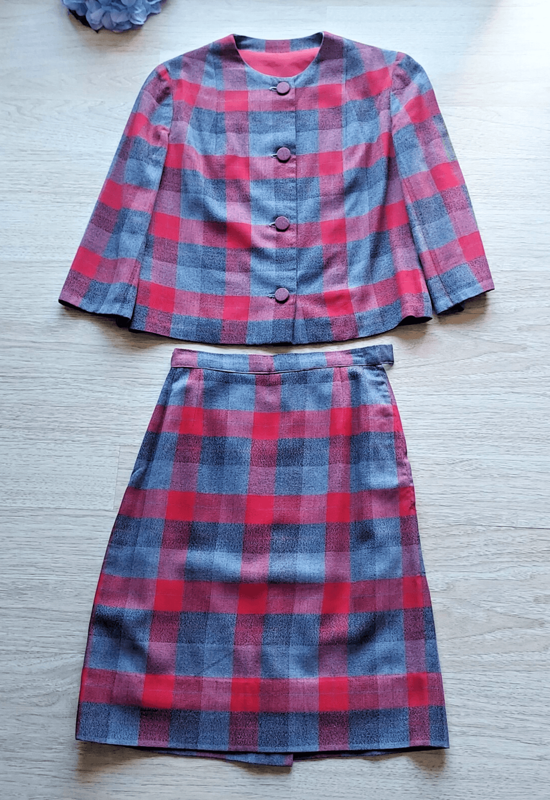 Vintage Custom Made Wool 2Pc Blazer Skirt Set Button Pencil Lined Red Plaid S/M - Thumbnail 2