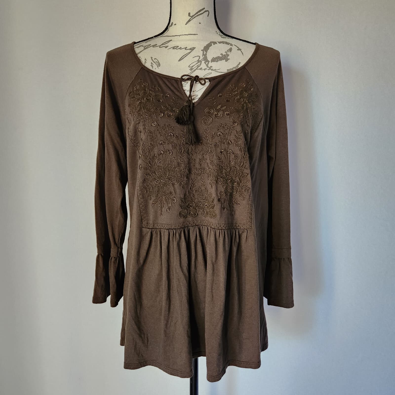 NWoT J.Jill Embroidered Peplum Boho Top Bell Sleeve Modal Blend Pine Green Sz.L - Thumbnail 2
