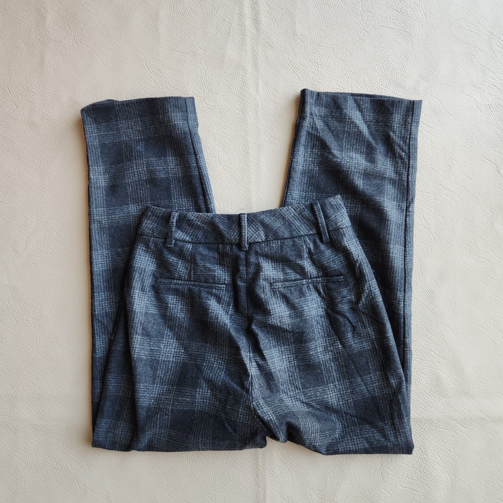 Aritzia Wilfred Wool Cashmere Plaid Dress Pants Ankle Straight Black Grey Sz.6 - Thumbnail 6