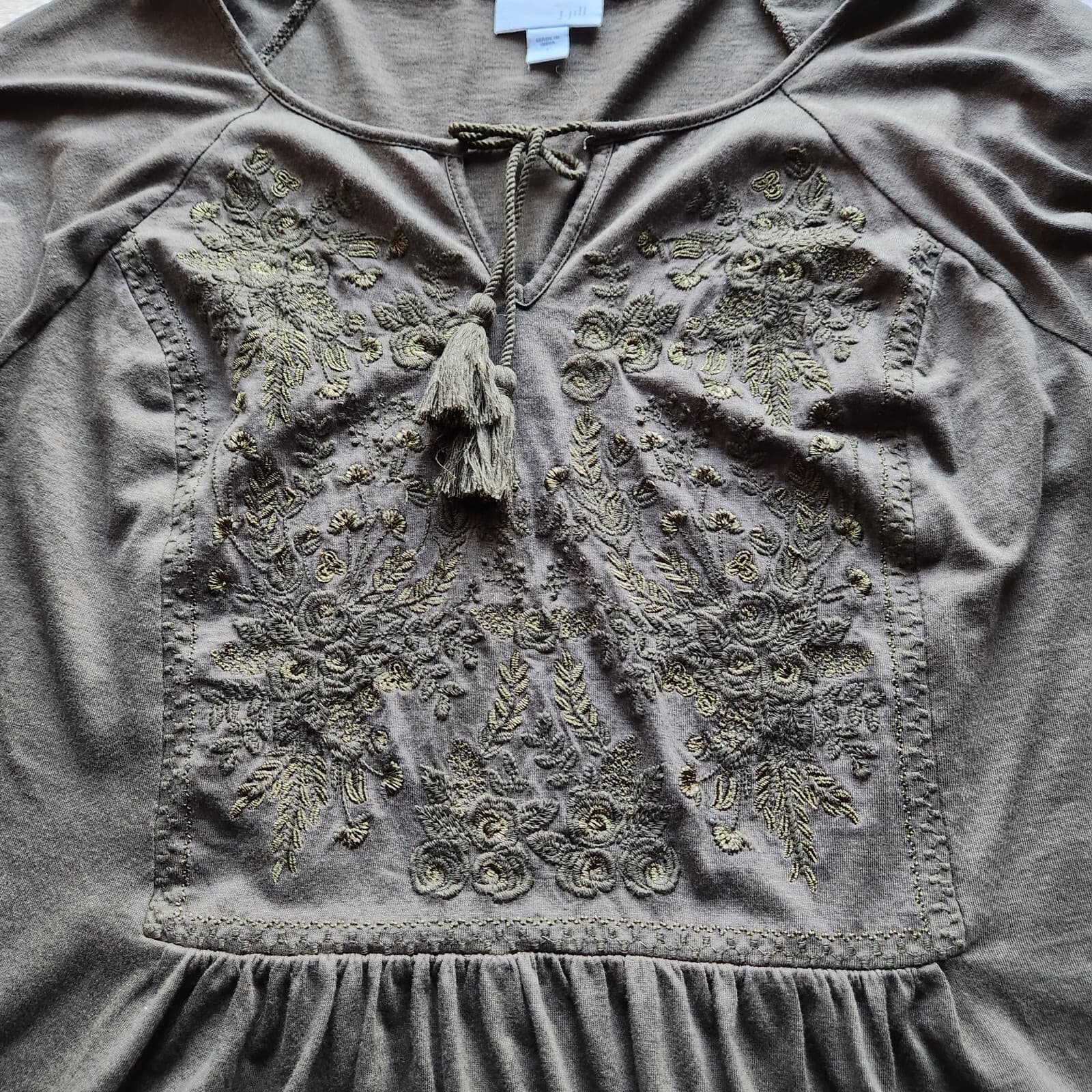 NWoT J.Jill Embroidered Peplum Boho Top Bell Sleeve Modal Blend Pine Green Sz.L - Thumbnail 10