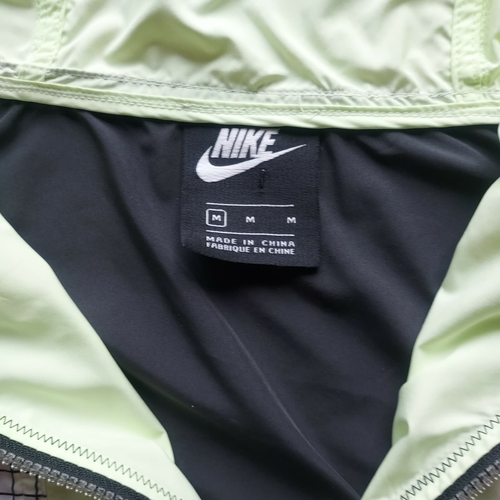 Nike Sportwear Windrunner Hooded Jacket Pullover 1/2 Zip Geo-Print Neon Women M - Thumbnail 10