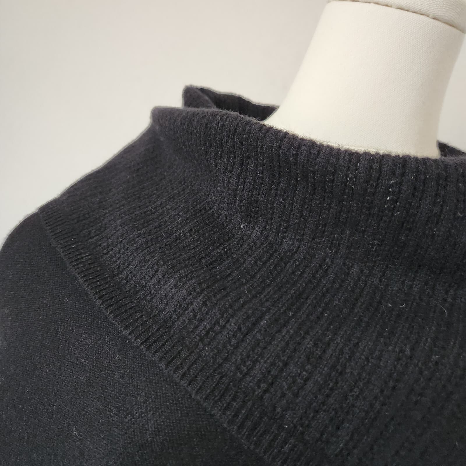 Raffi 100% Cashmere Turtle-Neck Sweater Pullover Long Sleeve Black Women's XS - Thumbnail 5