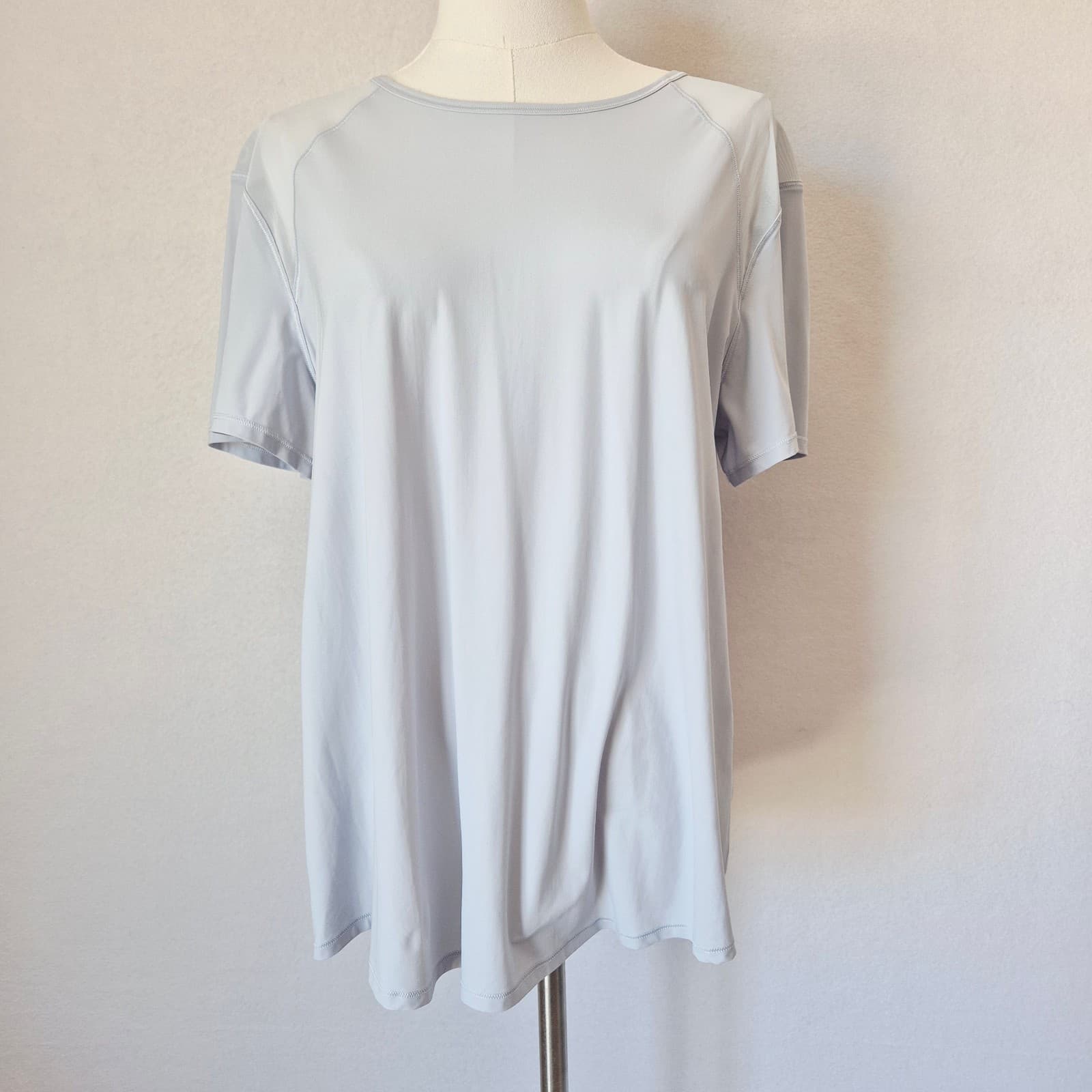 Lululemon Sculpt Short-Sleeve T-Shirt Lightweight Mesh Blue Bust 41" (12-14) - Thumbnail 3