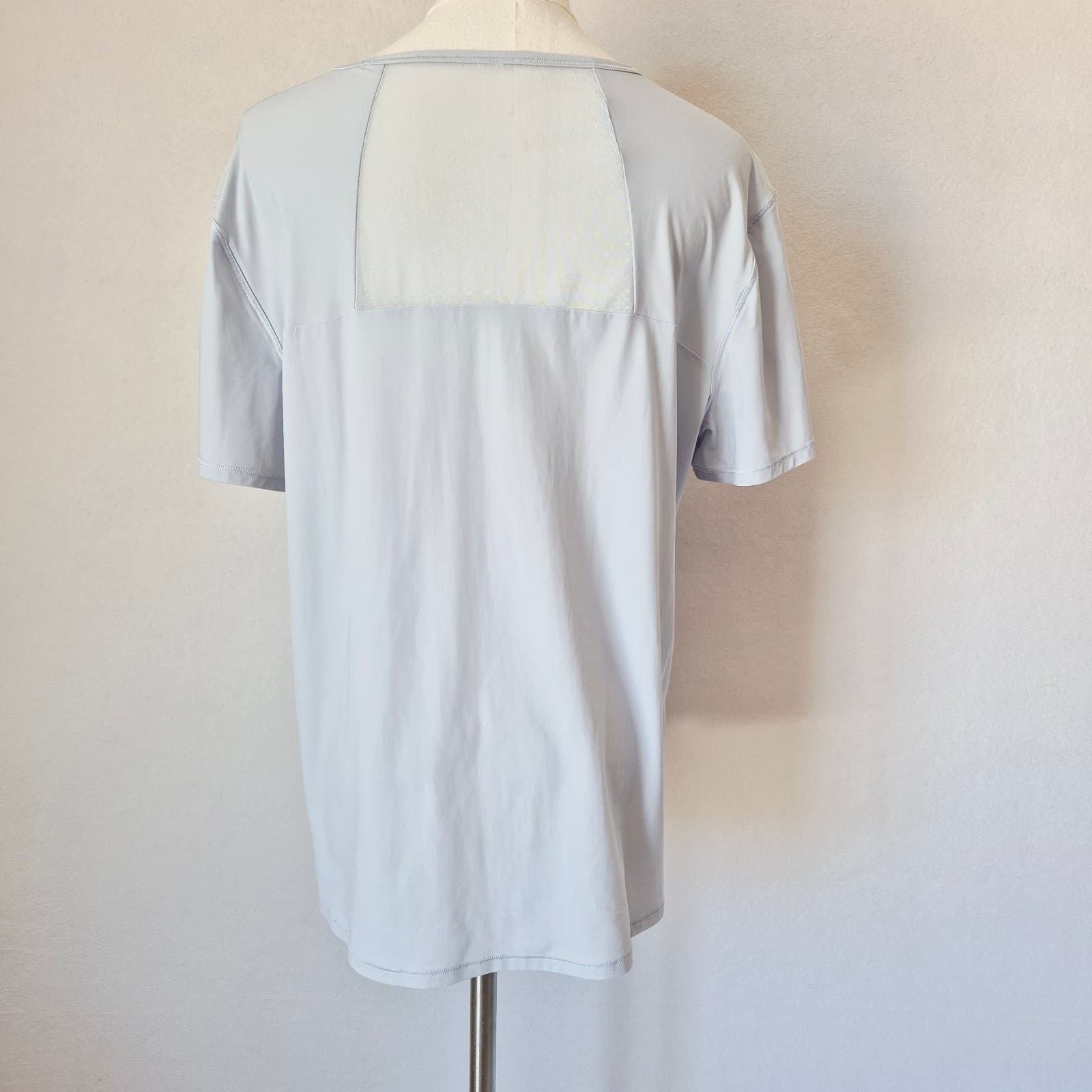Lululemon Sculpt Short-Sleeve T-Shirt Lightweight Mesh Blue Bust 41" (12-14) - Thumbnail 6