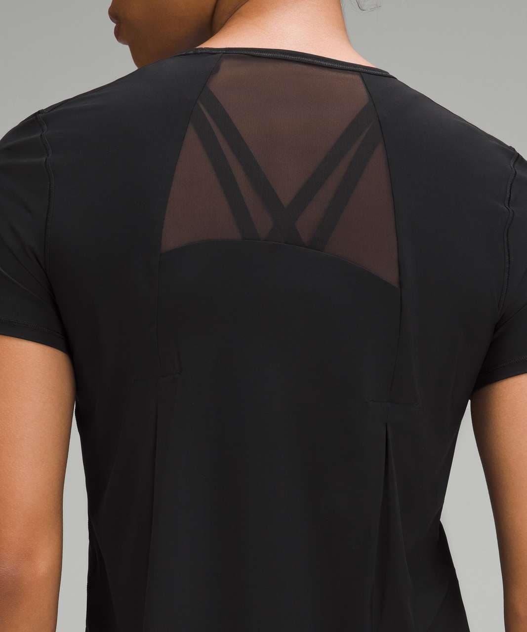 Lululemon Sculpt Short-Sleeve T-Shirt Lightweight Mesh Black Bust 41" (12-14) - Thumbnail 6