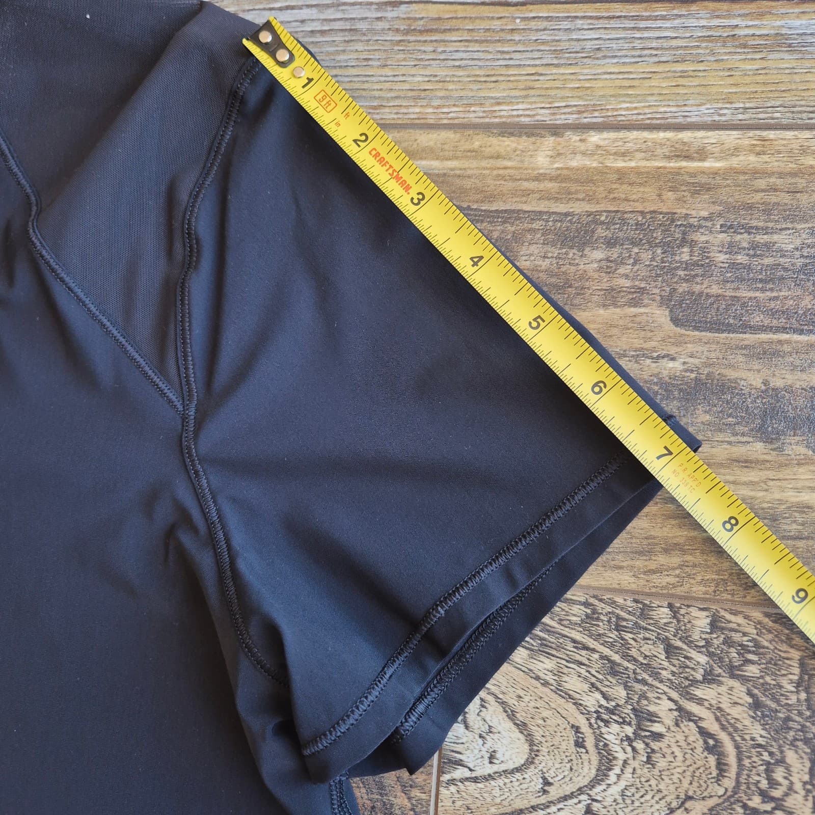 Lululemon Sculpt Short-Sleeve T-Shirt Lightweight Mesh Black Bust 41" (12-14) - Thumbnail 9