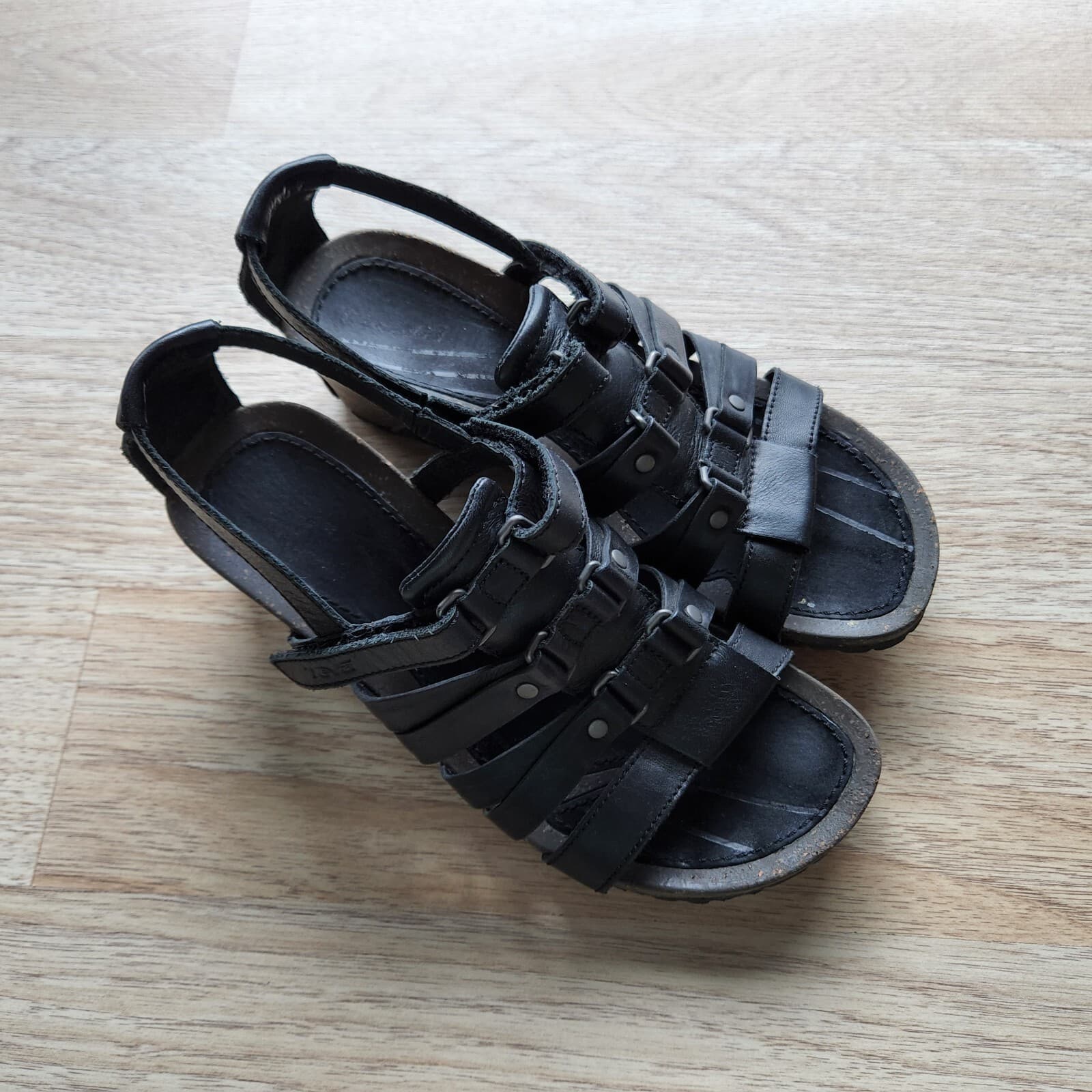 Teva Cabrillo Gladiator Wedge Strap Sandal Hook-Loop Black Leather Women US6.5 - Thumbnail 4