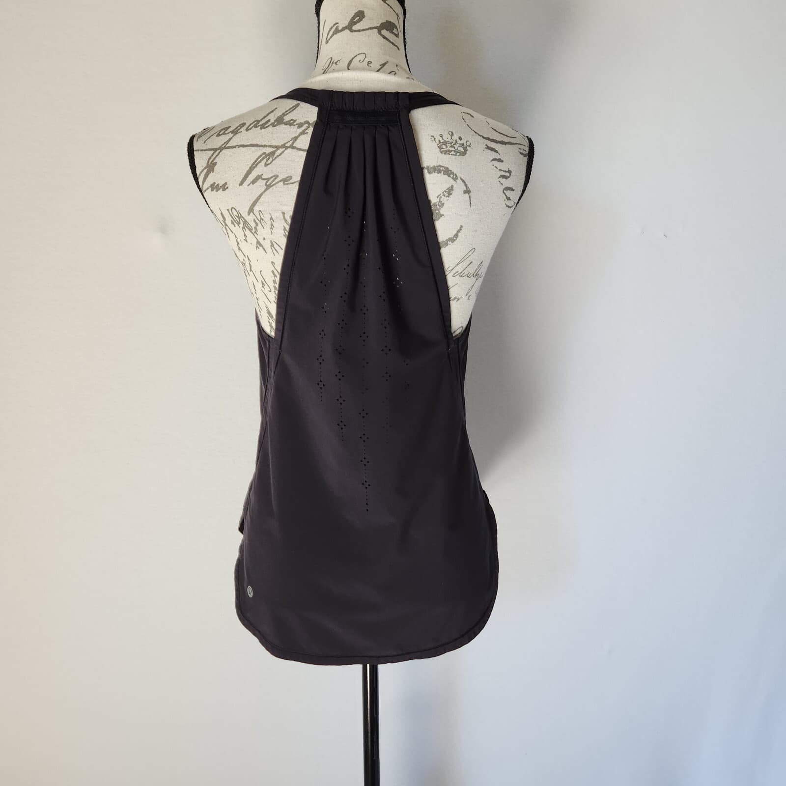 Lululemon Halter Activewear Tank Top Sleeveless V-Neck Black Women Bust 35" - Thumbnail 2