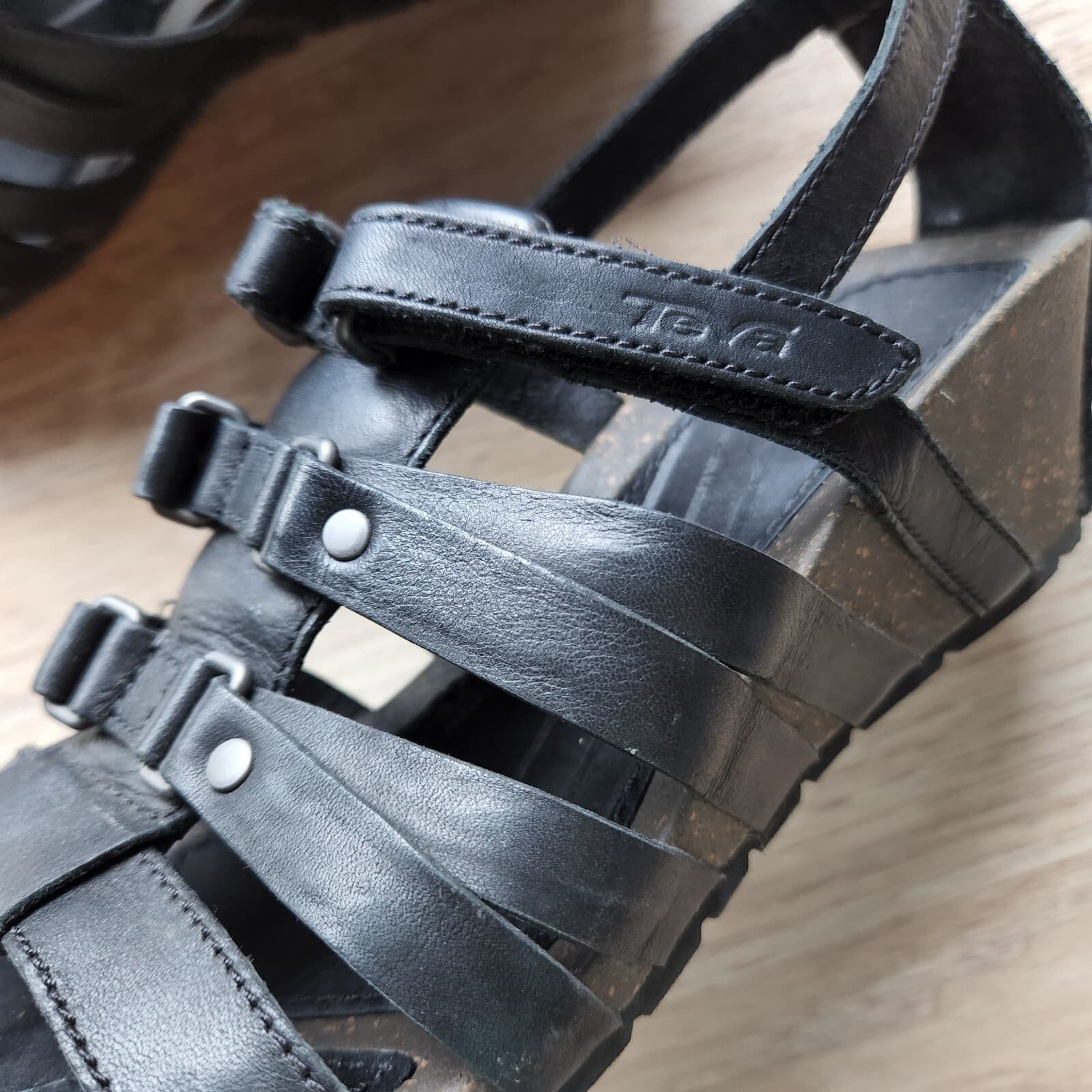 Teva Cabrillo Gladiator Wedge Strap Sandal Hook-Loop Black Leather Women US6.5 - Thumbnail 7