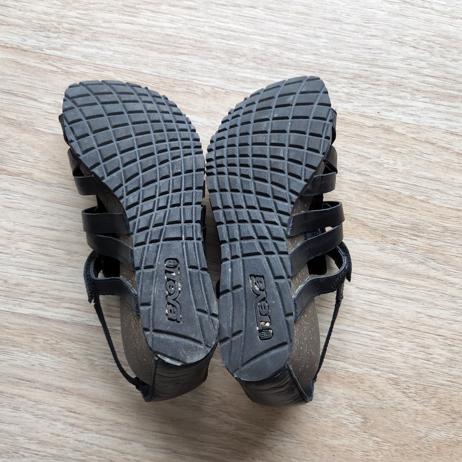 Teva Cabrillo Gladiator Wedge Strap Sandal Hook-Loop Black Leather Women US6.5 - Thumbnail 10