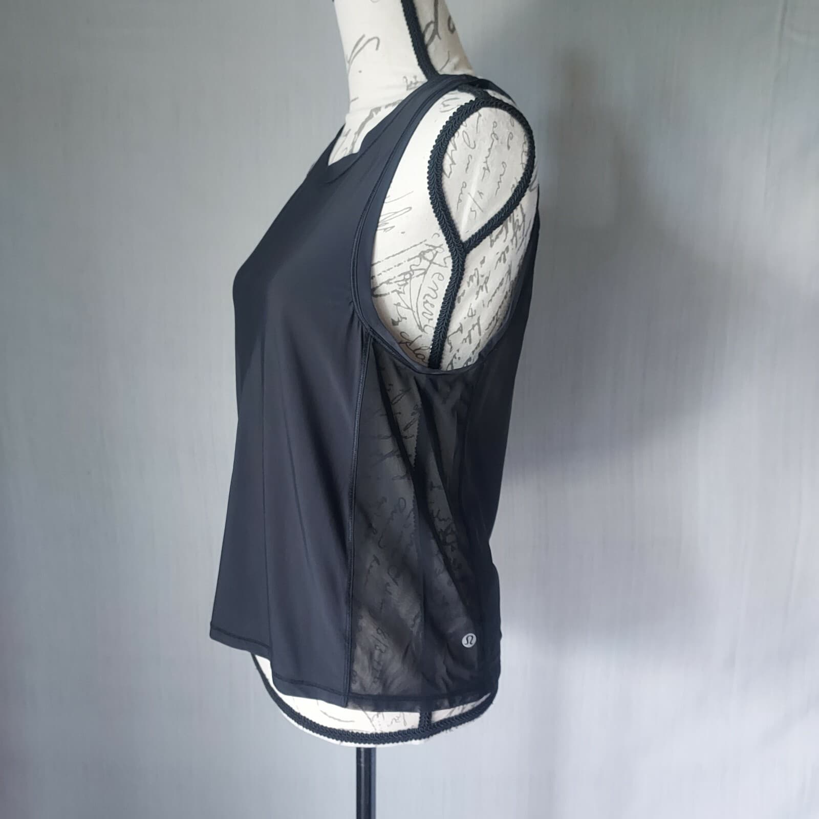 Lululemon Activewear Tank-Top Sleeveless Back-Mesh Black Women Chest 34" - Thumbnail 3