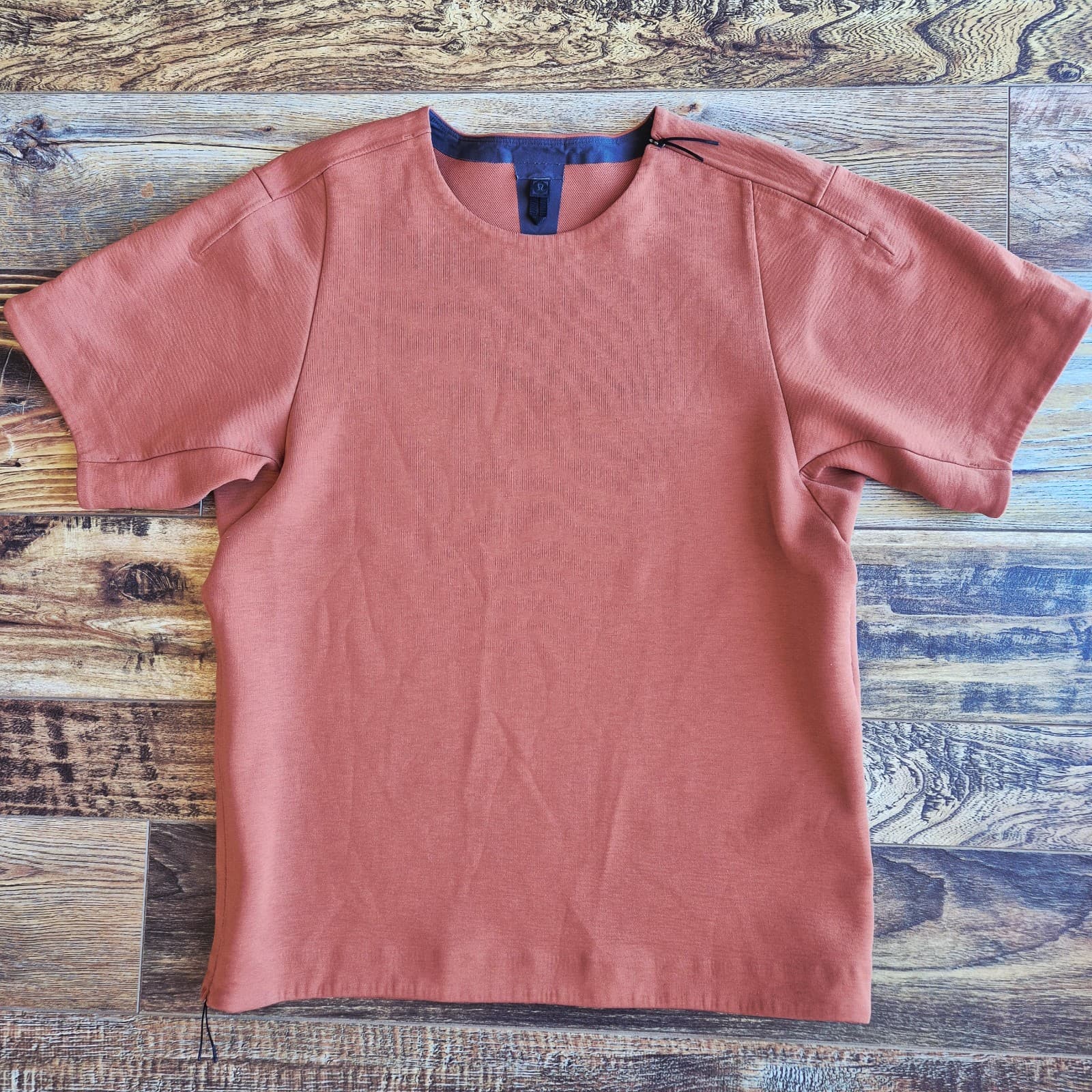 Lululemon Zippered Side-Shoulder Shirt Short Sleeve Heavy Knit Brown Bust 42" - Thumbnail 2