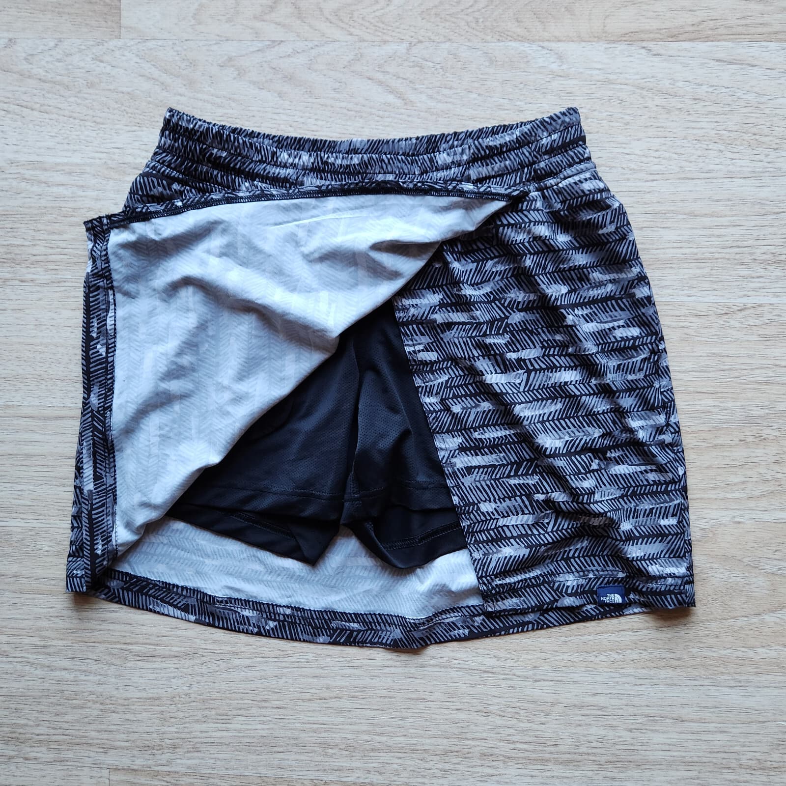 The Nort Face Flashdry Faux Wrap Active Skort Elastic Waist Black Grey Women S - Thumbnail 2