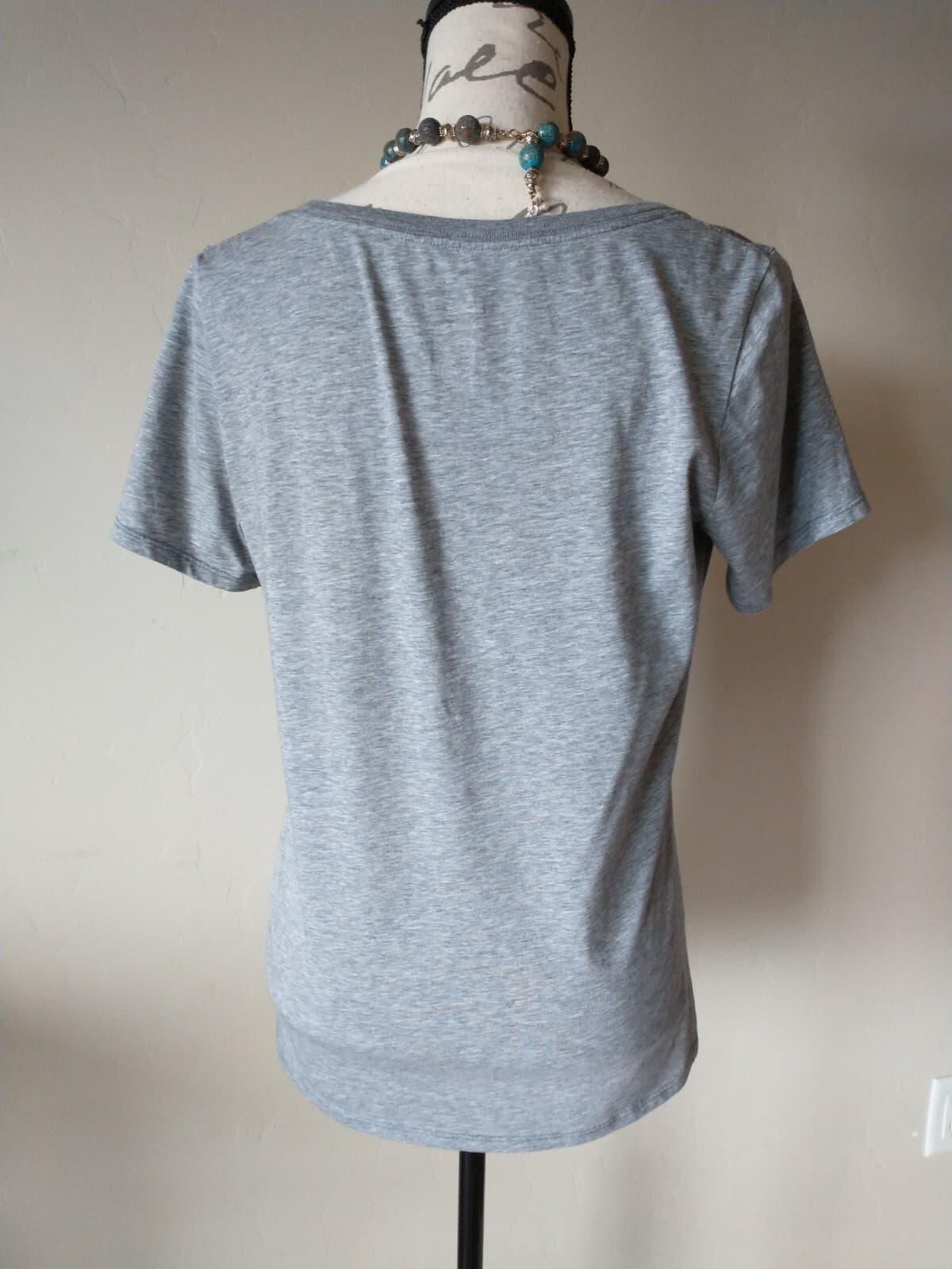 Nike the Nike Tee Dri-Fit Women T-shirt Short Sleeve Scoop Neck Gray Sz.M - Thumbnail 3