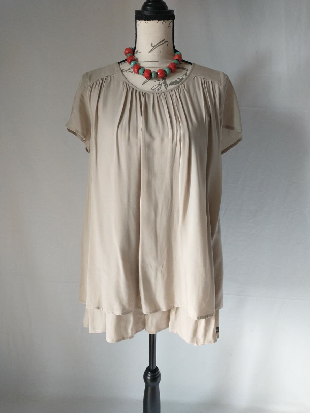 NWT Matilda Jane Shadows Top Layers Short Sleeve Stretchy Grey Women XS $58 - Thumbnail 3