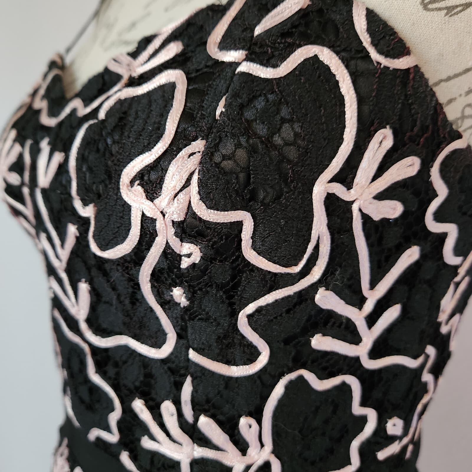 Milly Back Pink Lace Ribbon Accent Cocktail Party Dress Spaghetti Strapped Sz.4 - Thumbnail 3