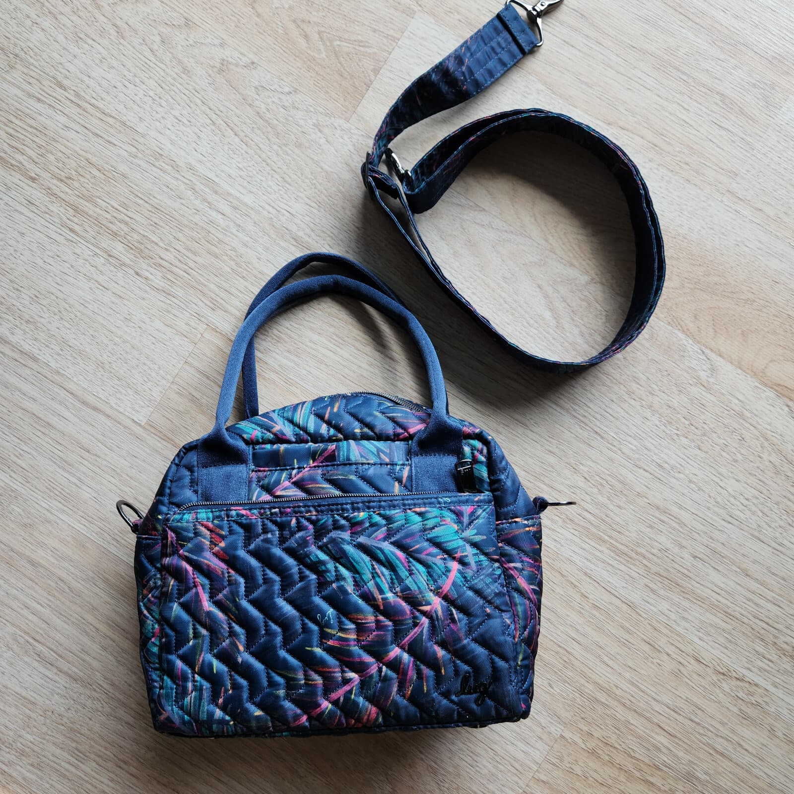 LUG Jive Tropical Multicolor Quilted Crossbody Bag Two-Handle Adjustable Strap - Thumbnail 4