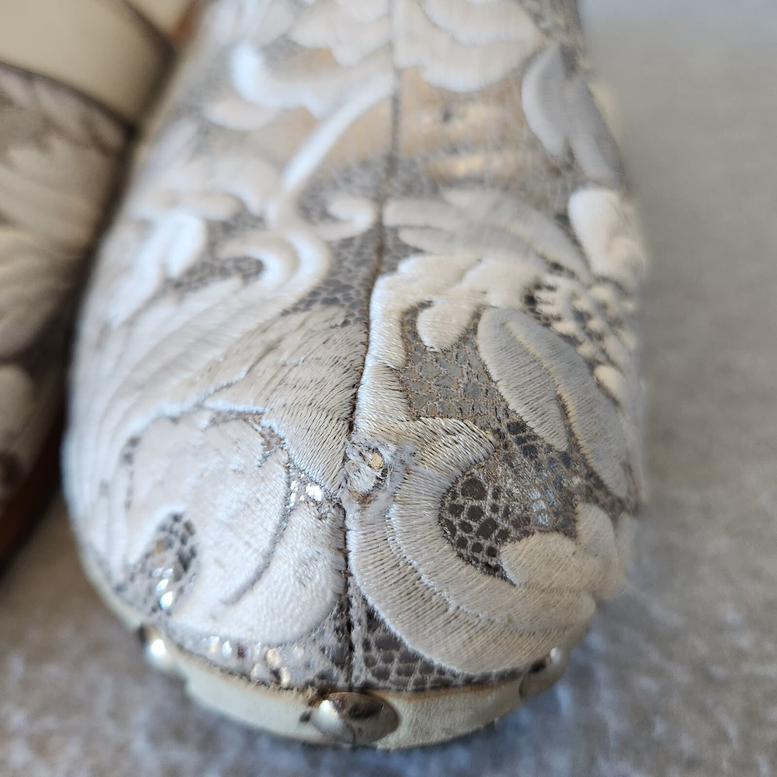 Johnny Was Dormi Leather Embroidered Silver Metallic Studded Clogs Heel EU 41 - Thumbnail 9