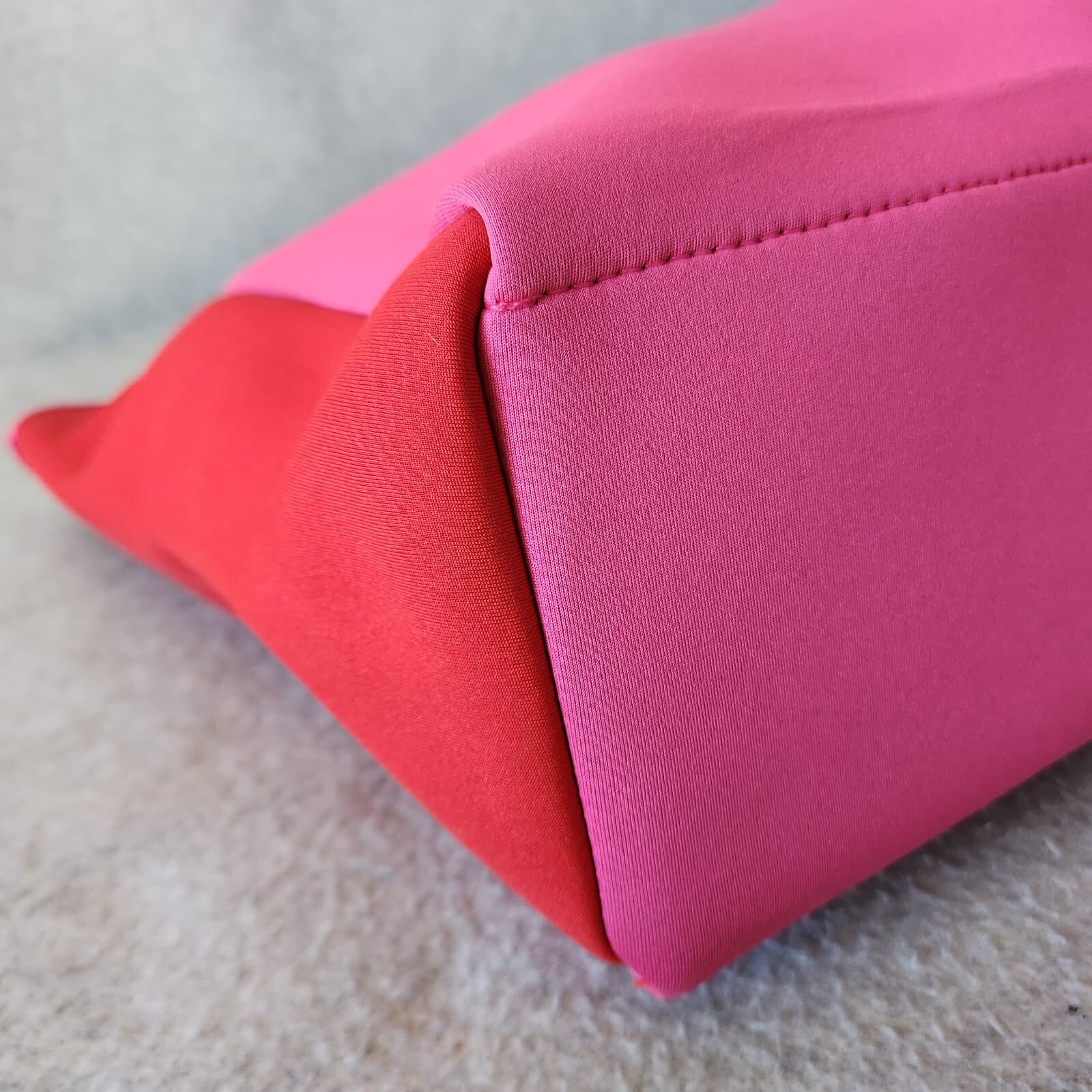 NWT Summersalt $80 Neoprene Beach Big Tote Red Pink 15"x13" - Thumbnail 8