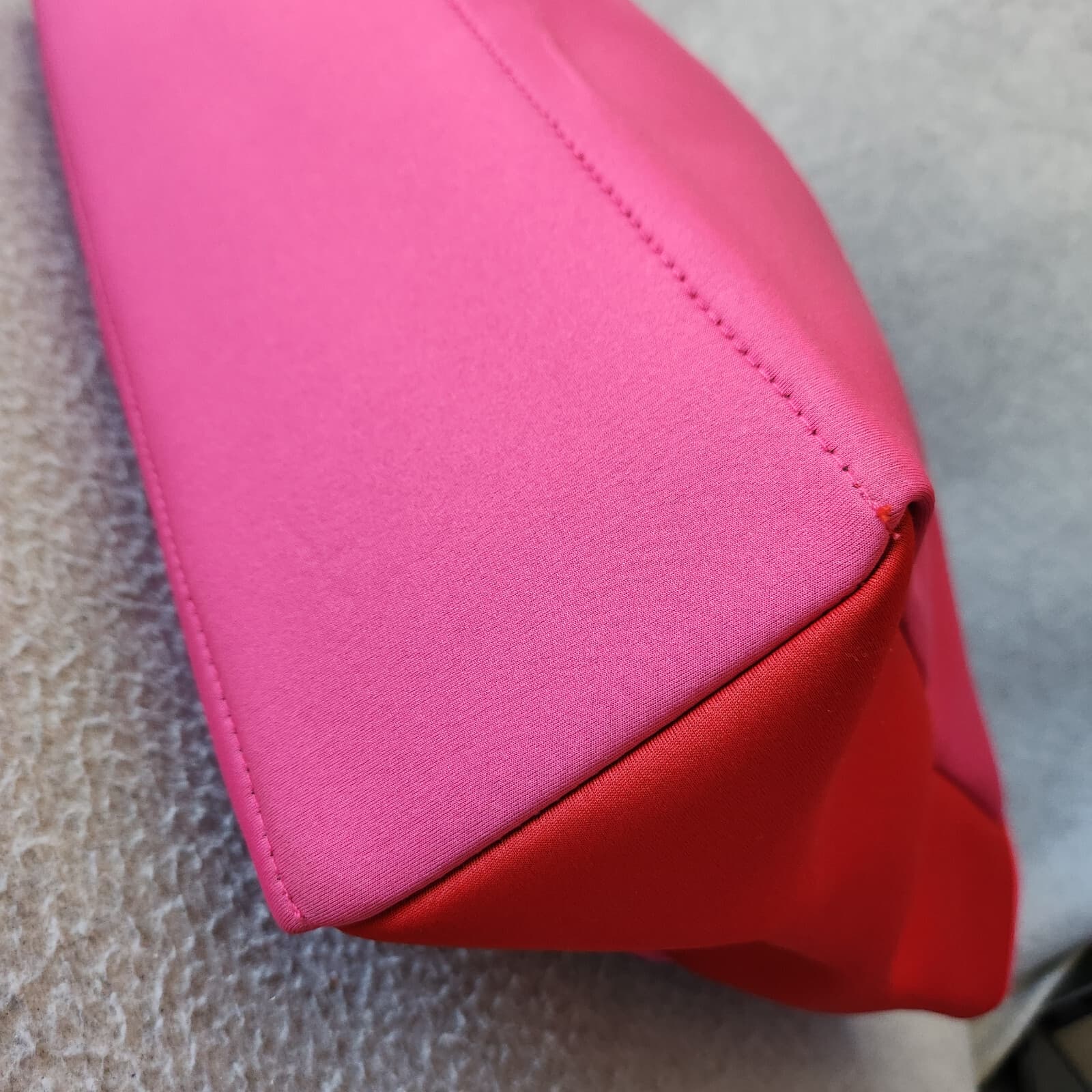 NWT Summersalt $80 Neoprene Beach Big Tote Red Pink 15"x13" - Thumbnail 11