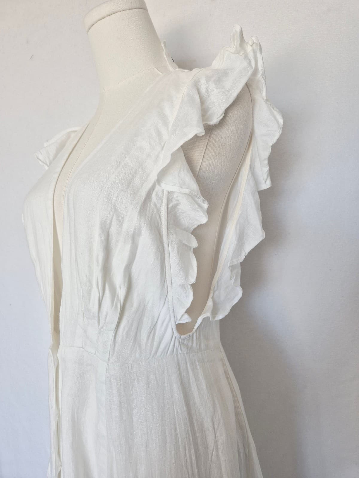 Reformation 100% Linen Ruffle Deep V-Neck Midi Dress Button-Front Pocket Size 6 - Thumbnail 5