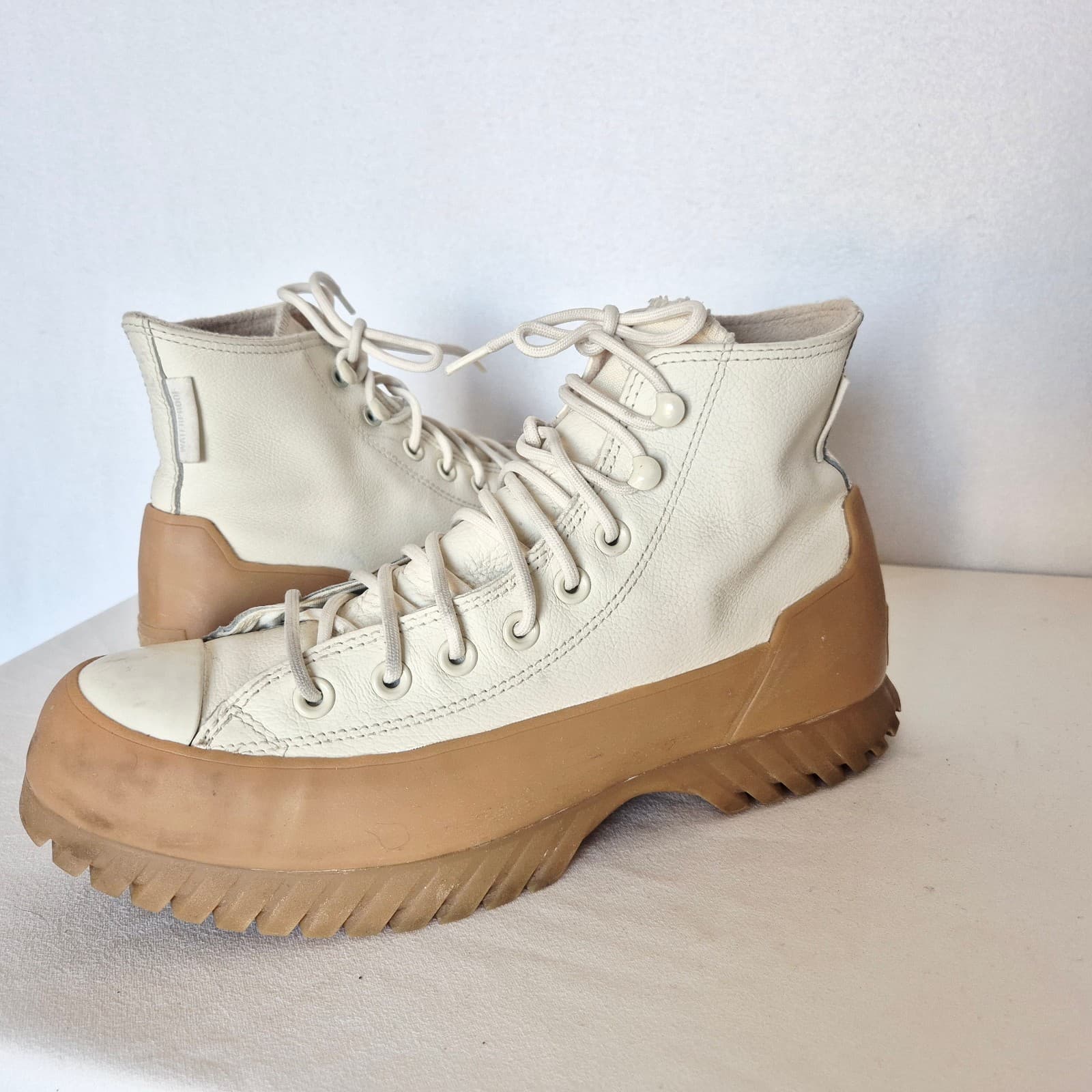 Converse Chuck Taylor All Star Lugged 2.0 Hi Sneaker Waterproof Leather M8 W10 - Thumbnail 10