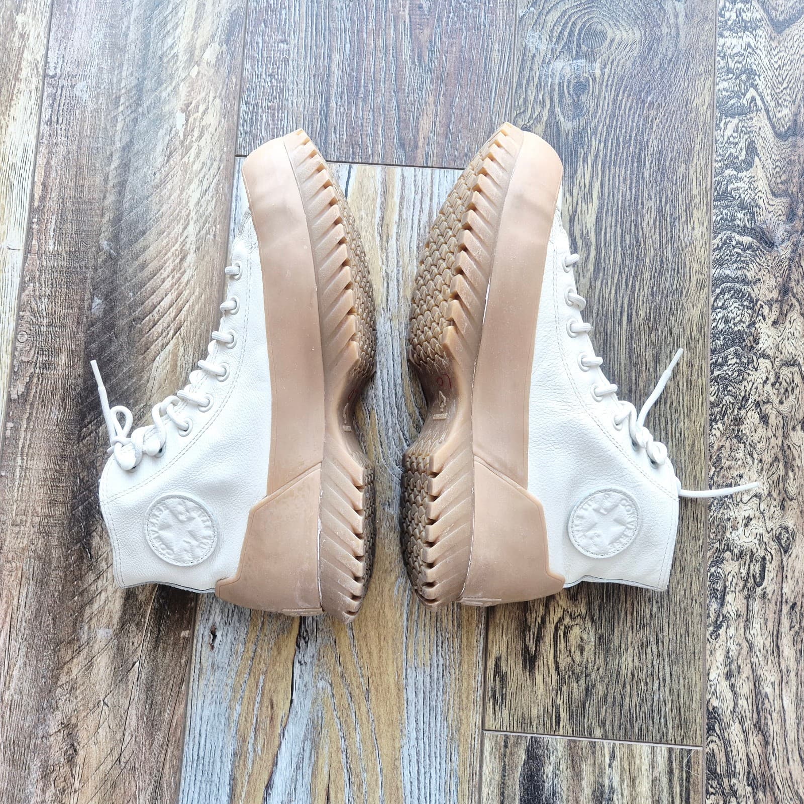 Converse Chuck Taylor All Star Lugged 2.0 Hi Sneaker Waterproof Leather M8 W10 - Thumbnail 15