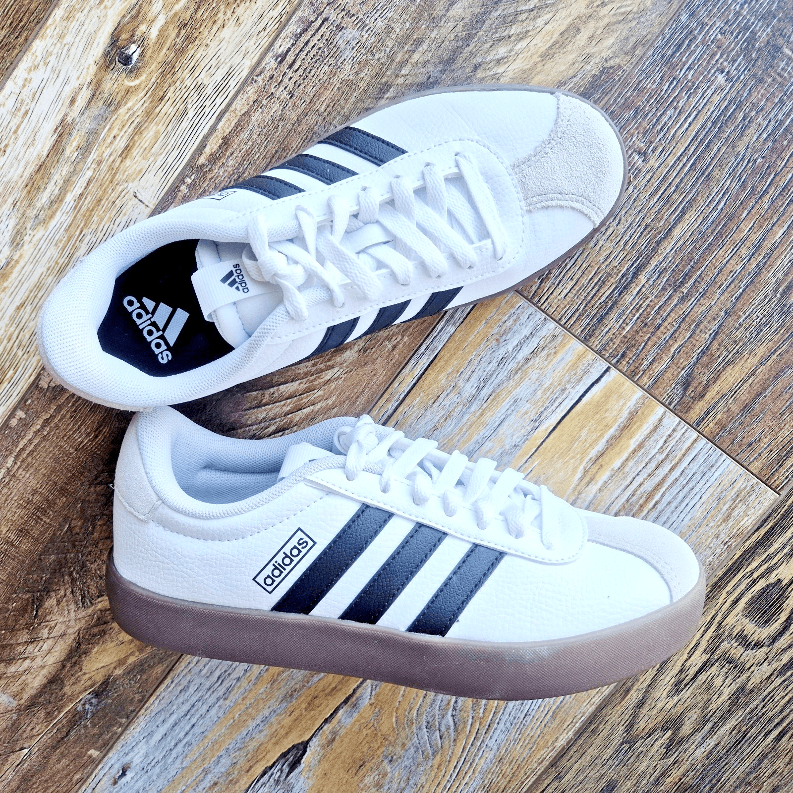 NWoB Adidas VL Court 3.0 Women's US7 Sneaker 3-Stripes Leather Suede White Black - Thumbnail 2