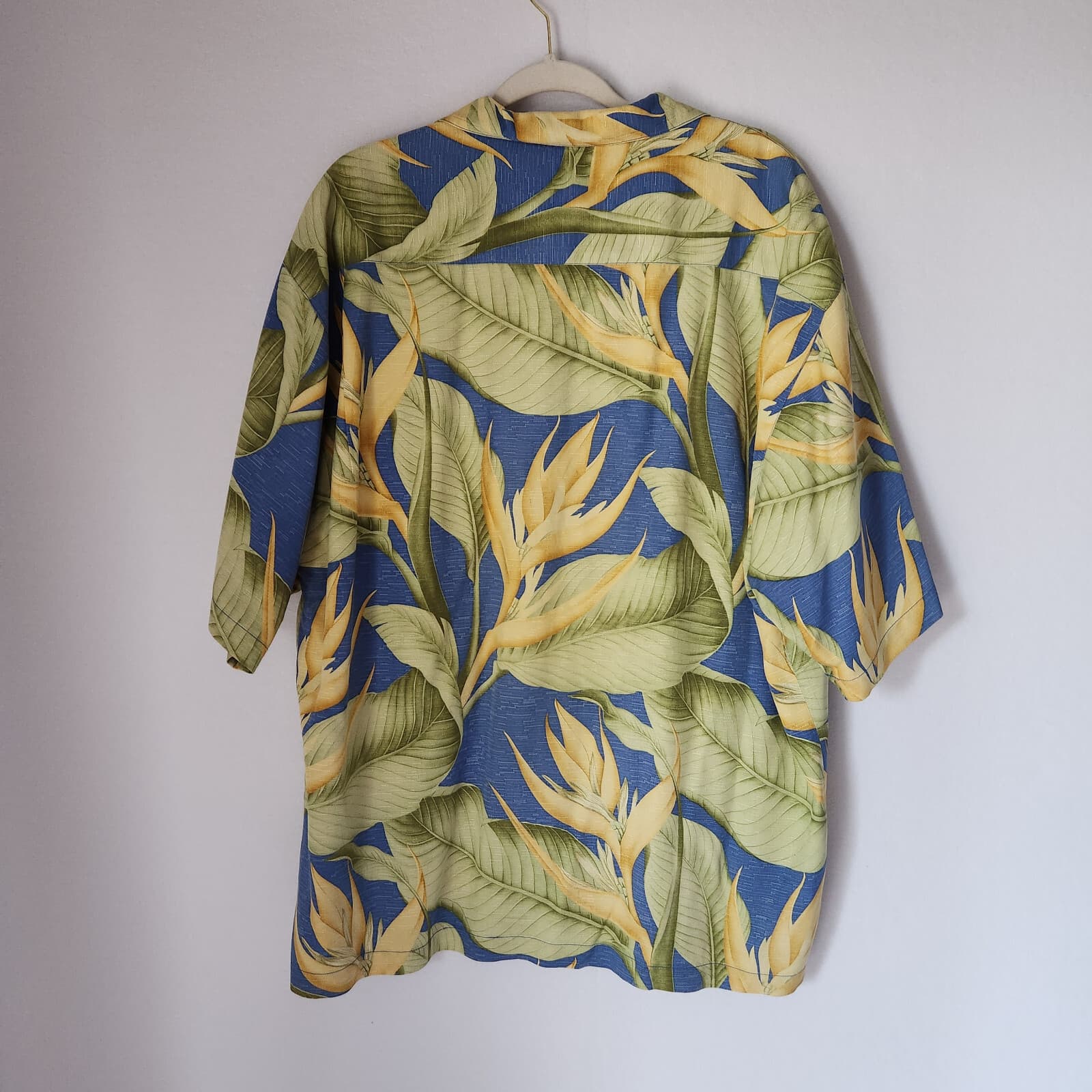 Tommy Bahama 100% Silk Bird Of Paradise Hawaii Shirt Short Sleeve Button Men XL - Thumbnail 2