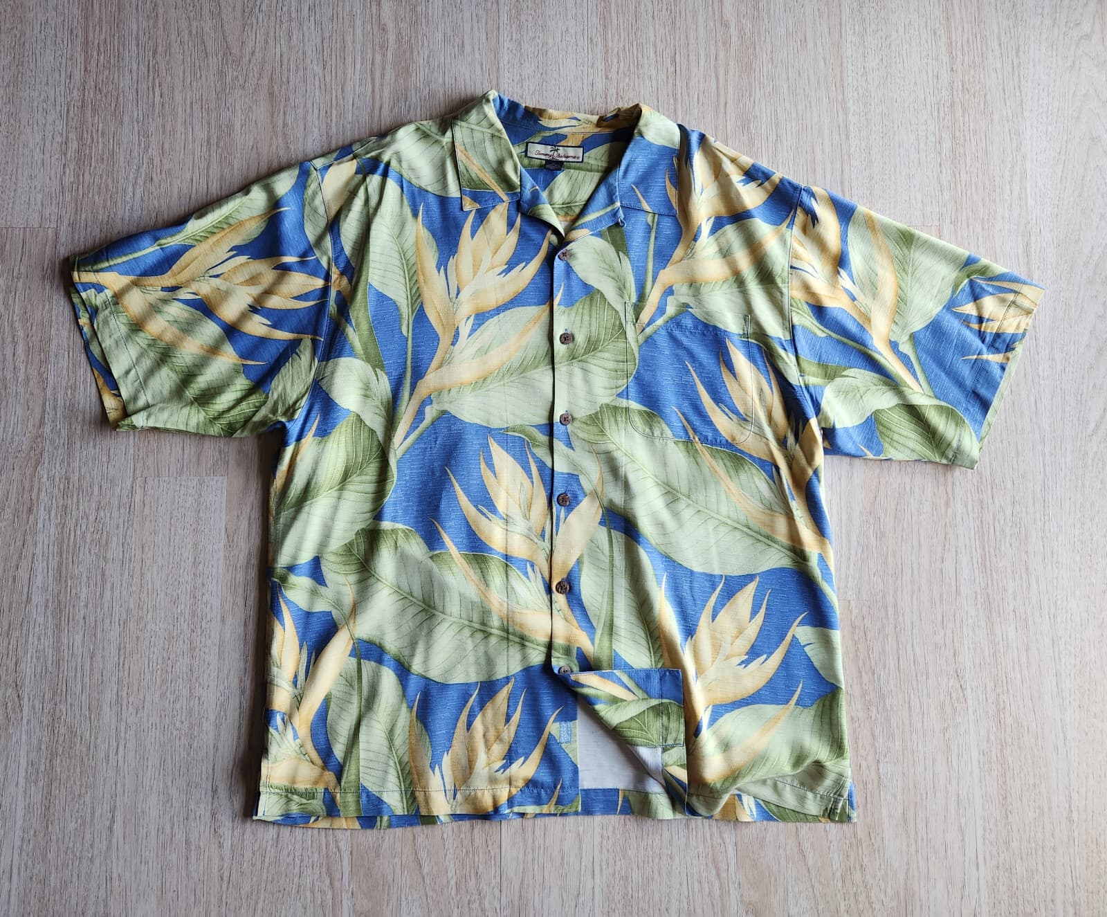 Tommy Bahama 100% Silk Bird Of Paradise Hawaii Shirt Short Sleeve Button Men XL - Thumbnail 3