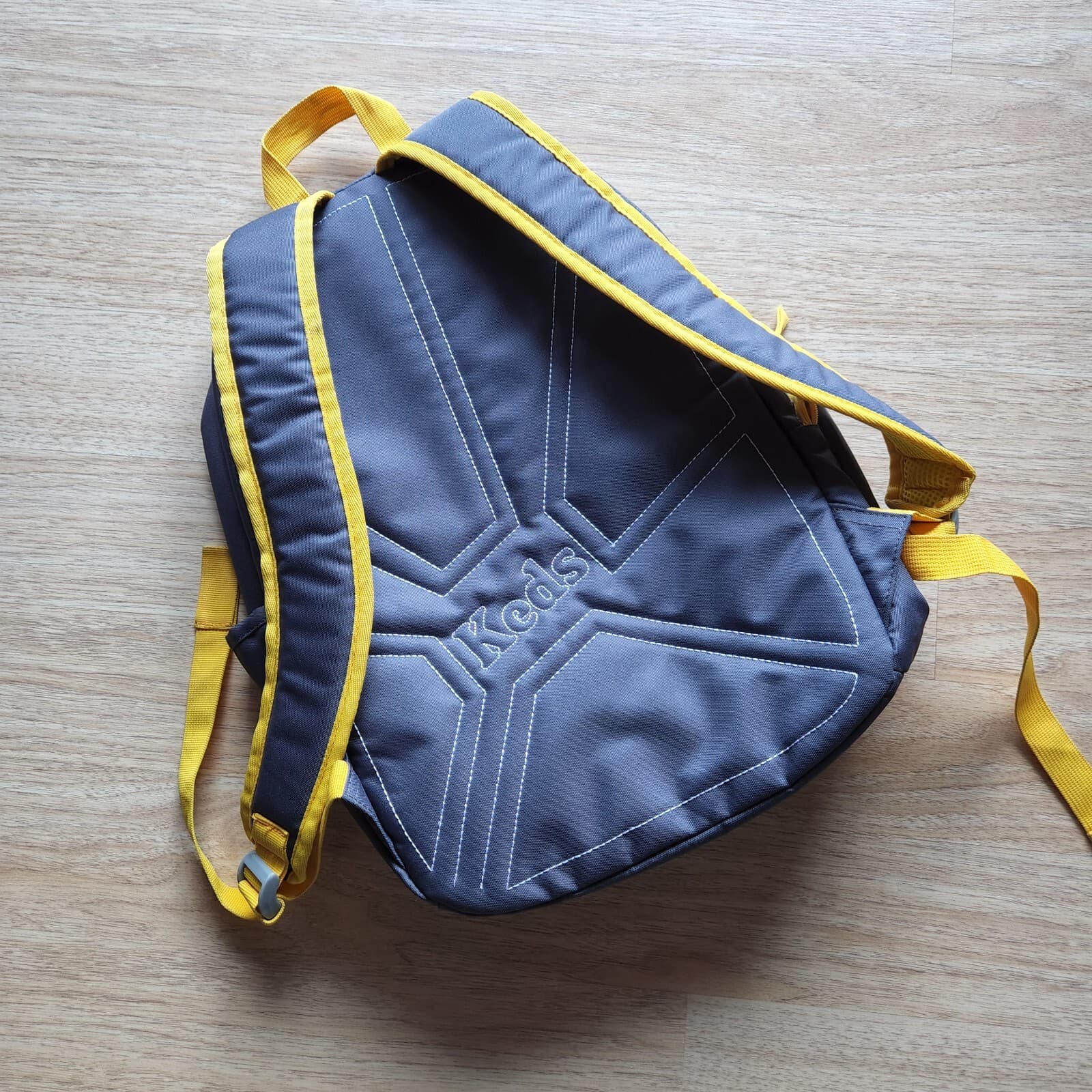Keds Backpack Zipper Pocket Nylon Grey Yellow Unisex 13"x18"x6" - Thumbnail 3