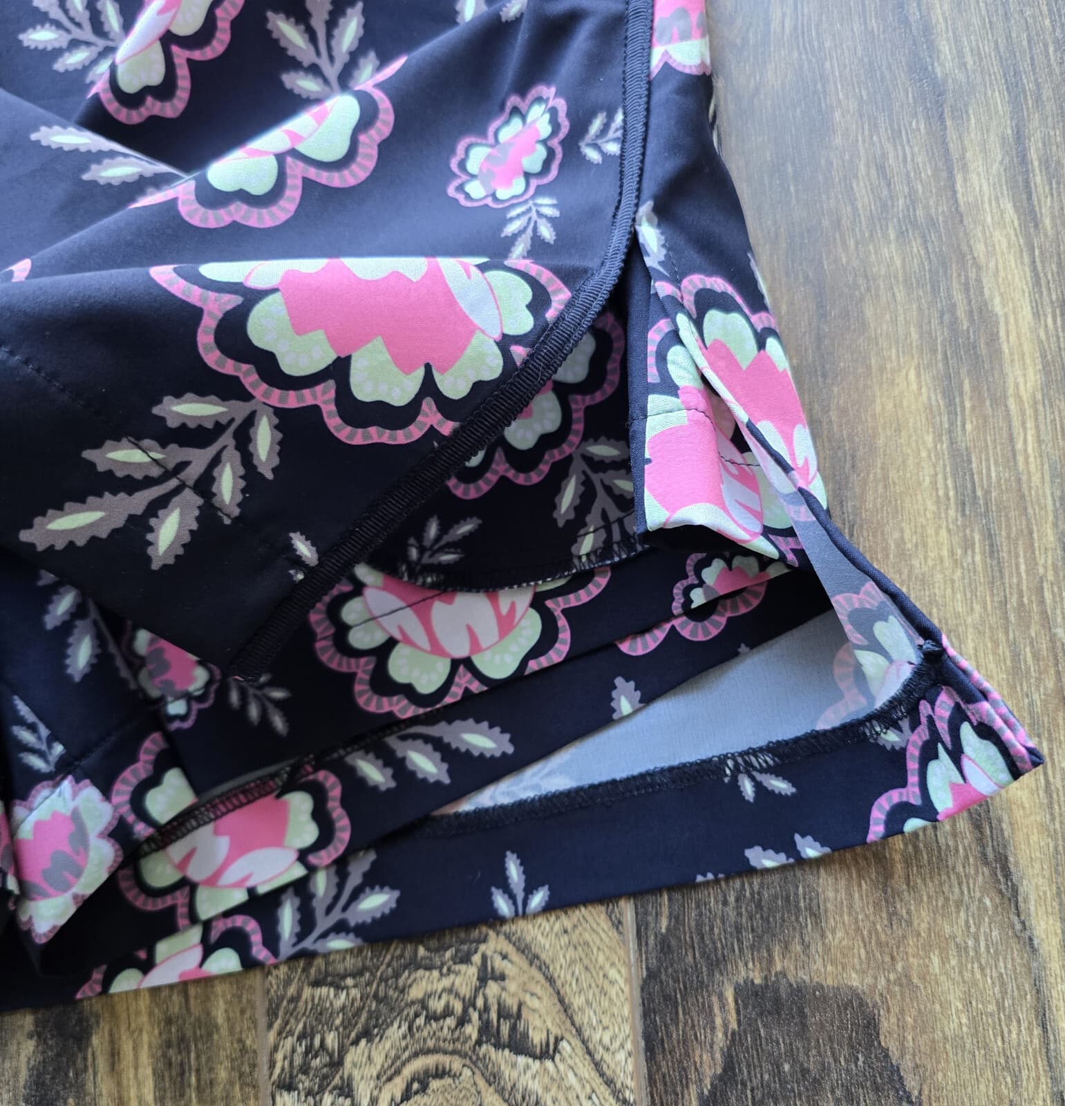 Golftini Go Fish Performance Golf Skort Skirt Zip Pocket Floral Blue Pink Sz.2 - Thumbnail 10