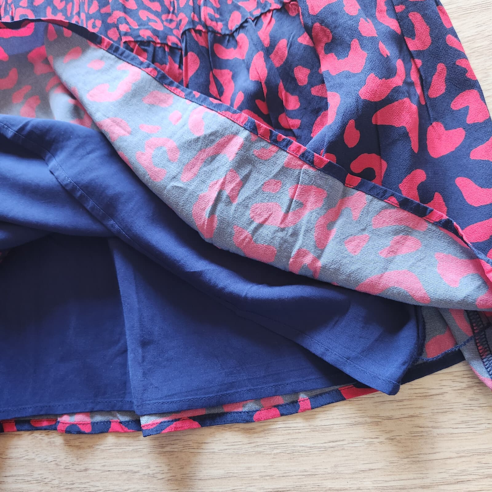NWoT Vineyard Vines Leopard Tiered Dress Mini Dress Long Sleeve Red Blue Sz.L - Thumbnail 8