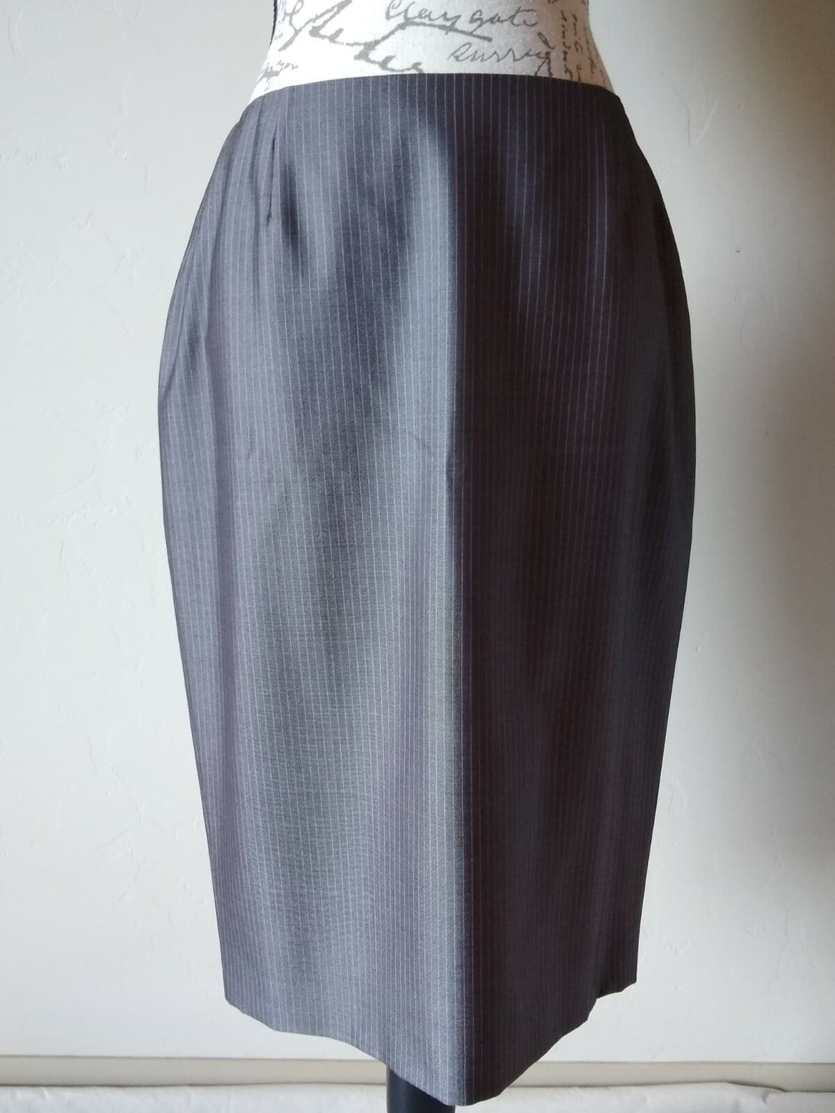 NWT ESCADA Wool Silk Blend 2pc Suit Set Blazer Skirt Gray Pink Pinstripe Sz.38 - Thumbnail 5
